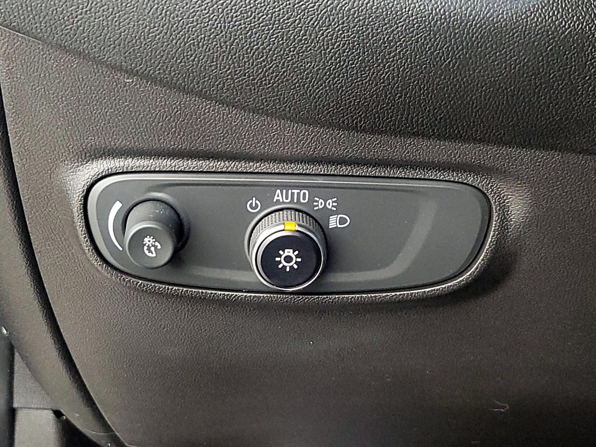 Thumbnail: 2023 Chevrolet Equinox - 13