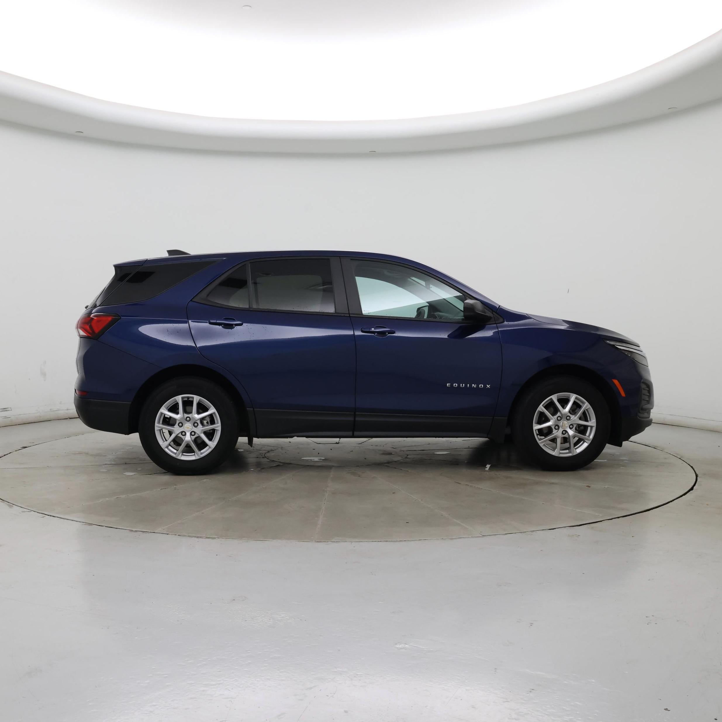 Thumbnail: 2023 Chevrolet Equinox - 7