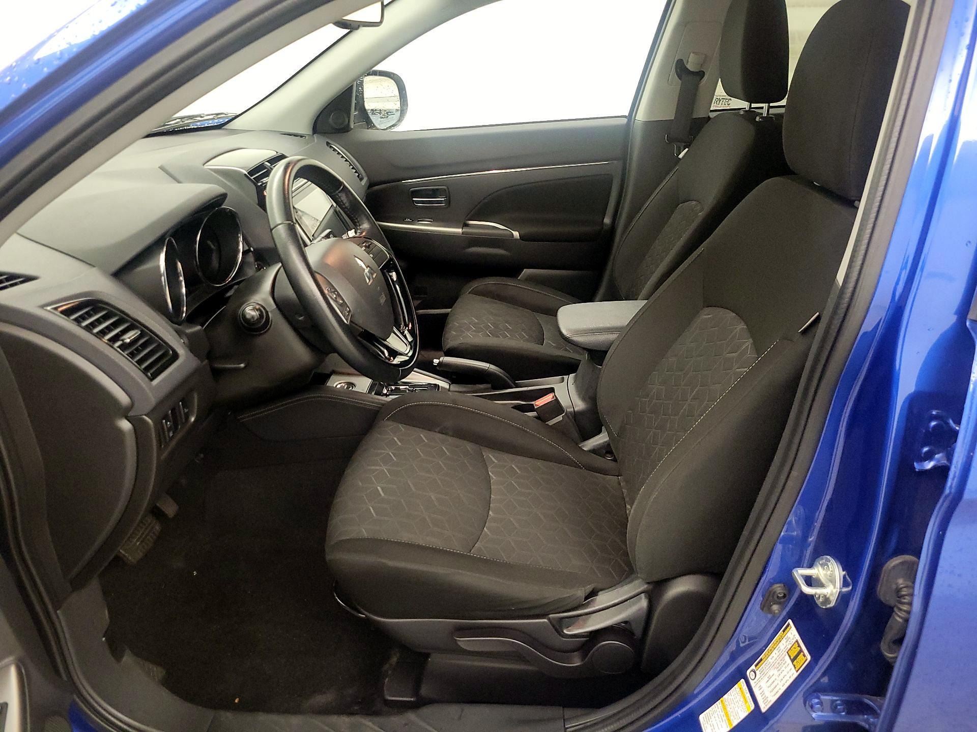 Thumbnail: 2021 Mitsubishi Outlander Sport - 11