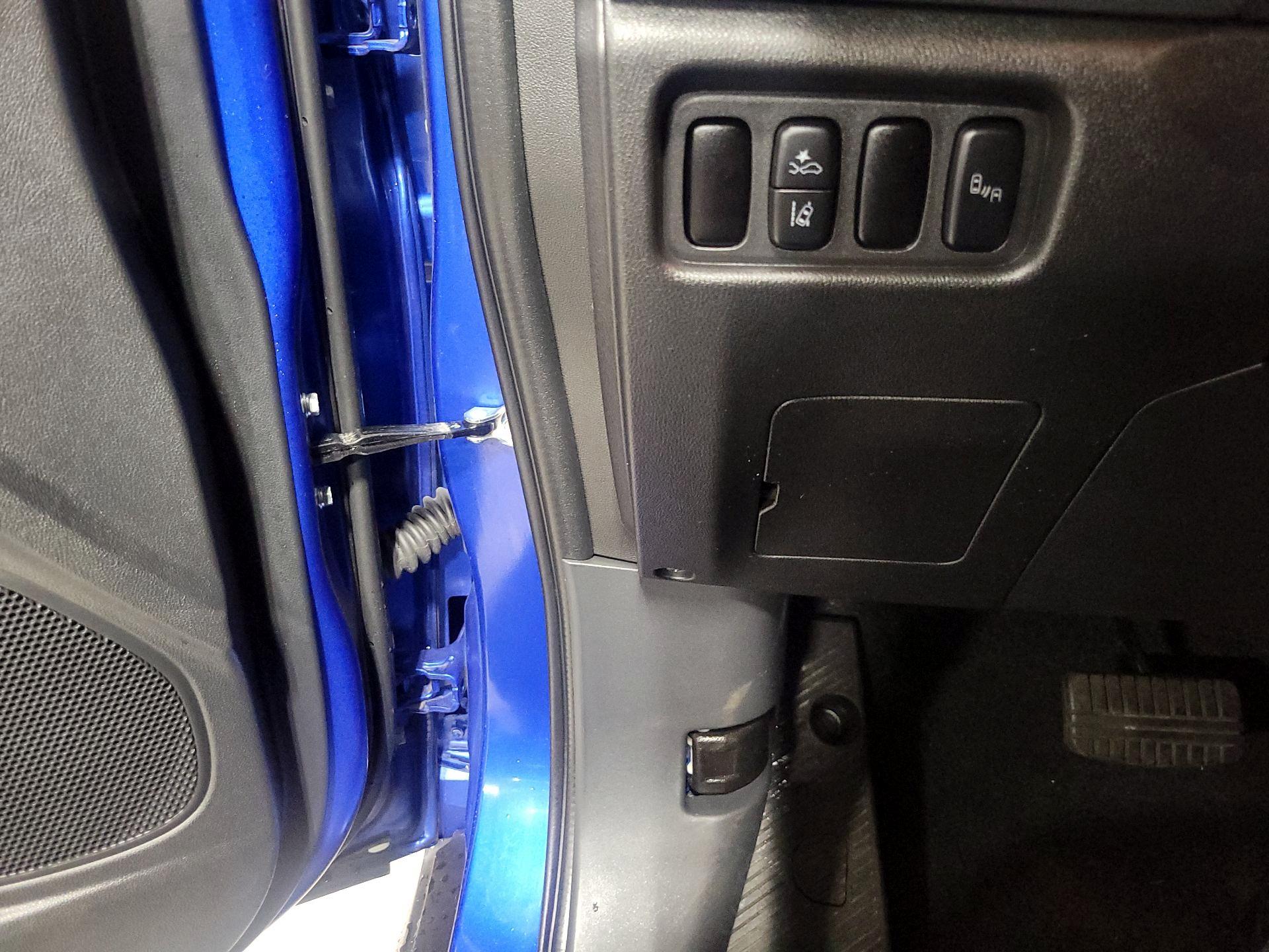 Thumbnail: 2021 Mitsubishi Outlander Sport - 13