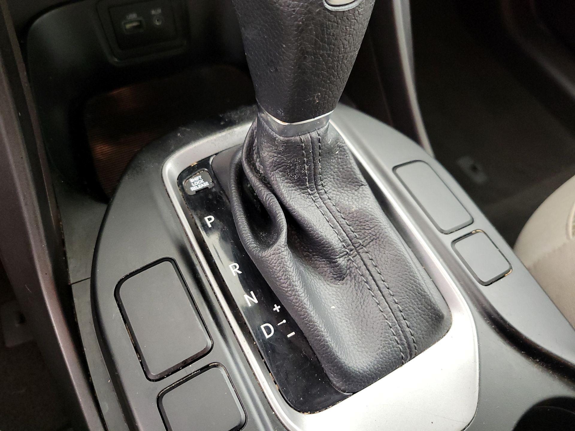 Thumbnail: 2018 Hyundai Santa Fe - 17