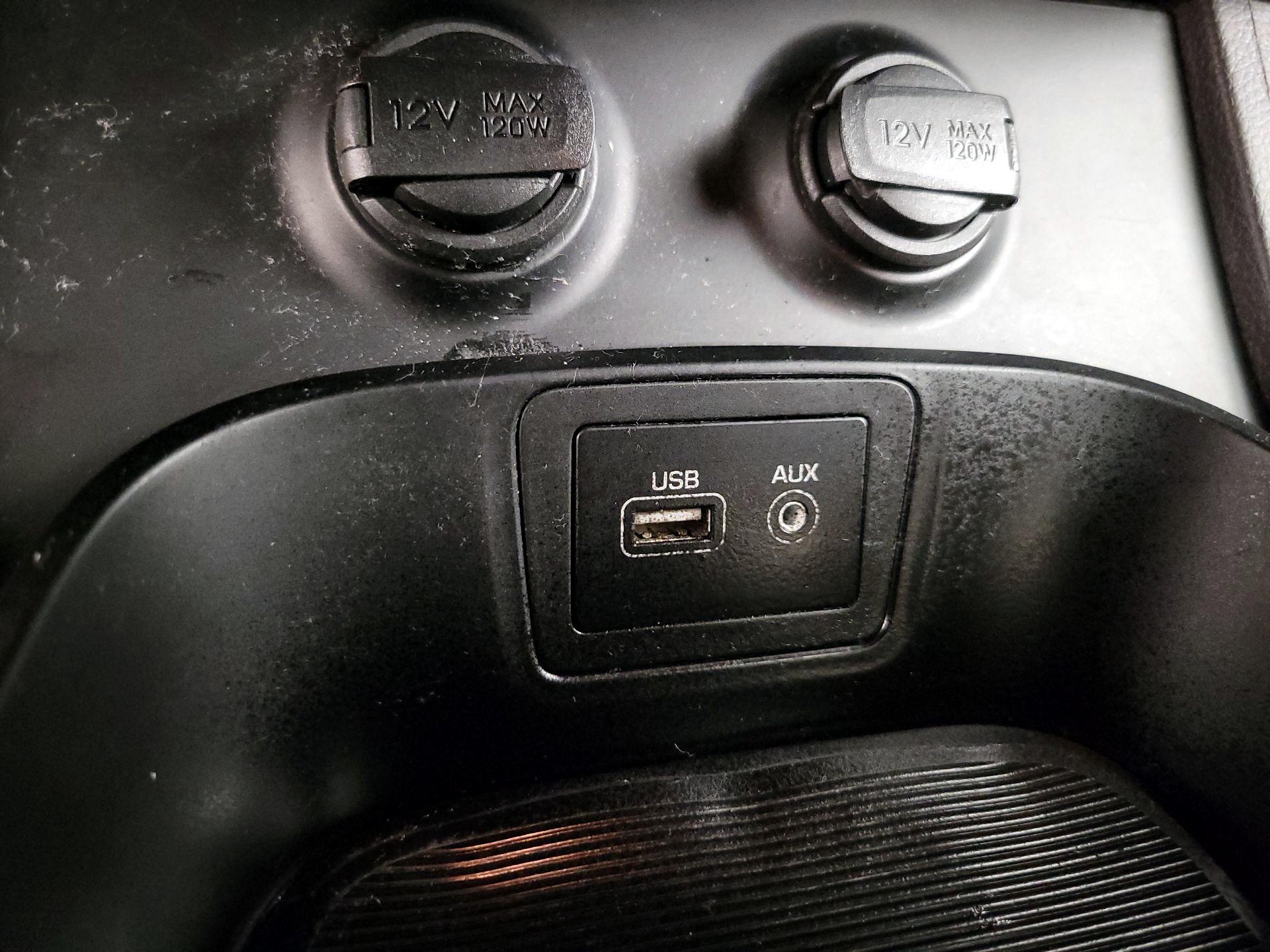 Thumbnail: 2018 Hyundai Santa Fe - 18