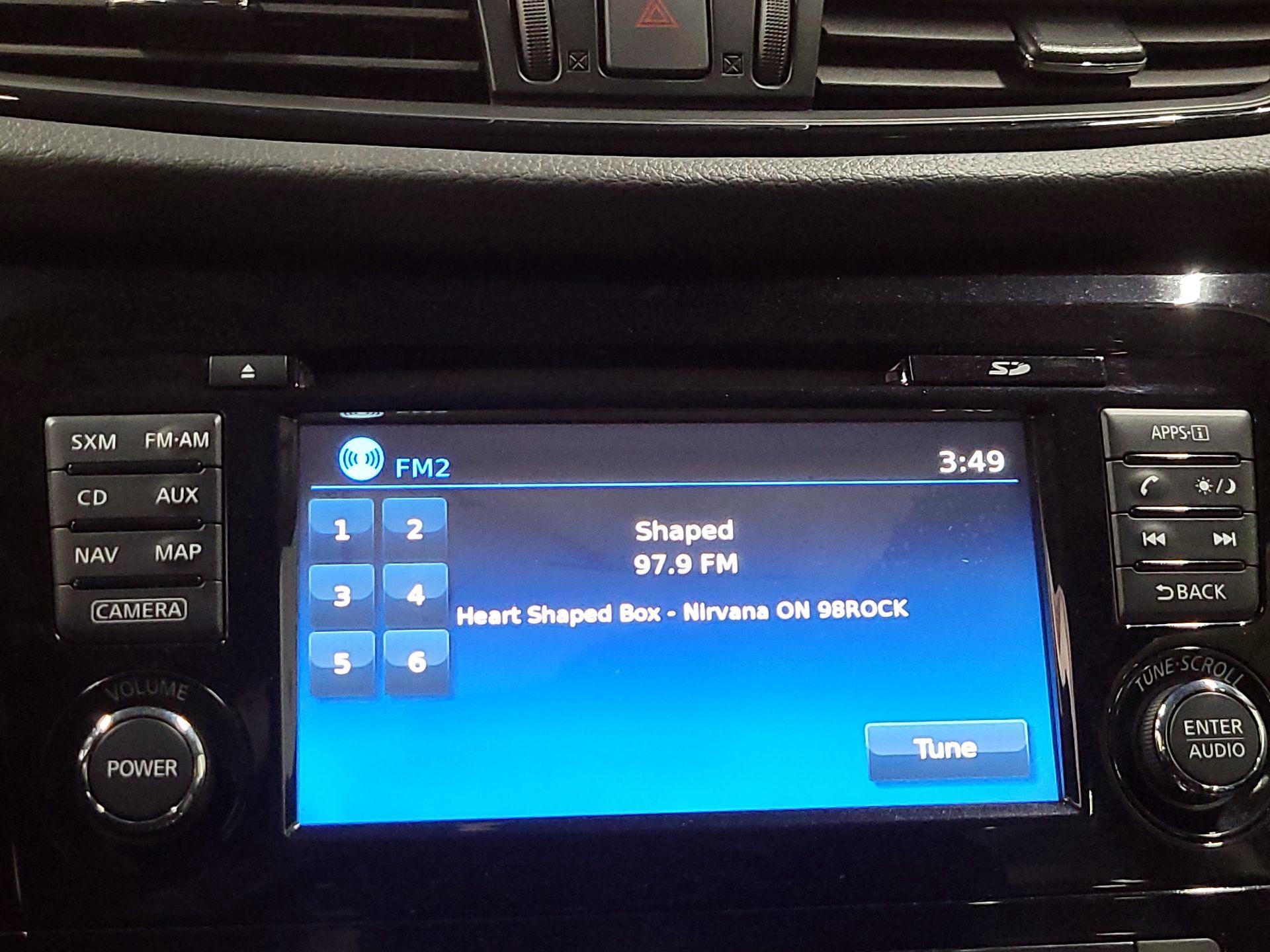 Thumbnail: 2017 Nissan Rogue - 16