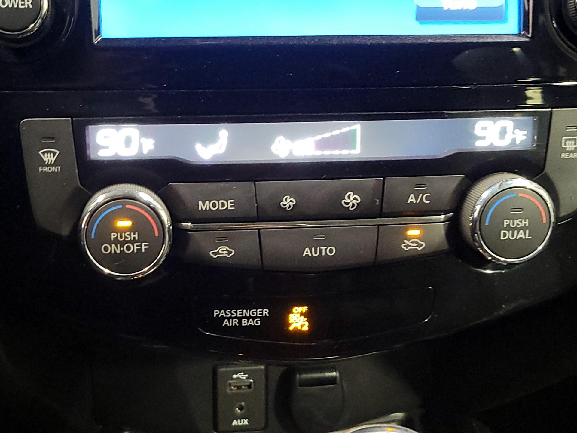 Thumbnail: 2017 Nissan Rogue - 17