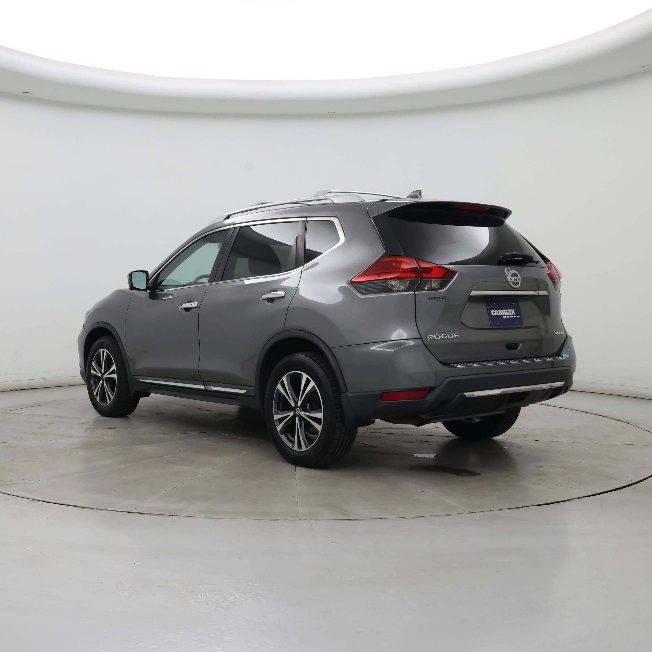 Thumbnail: 2017 Nissan Rogue - 2