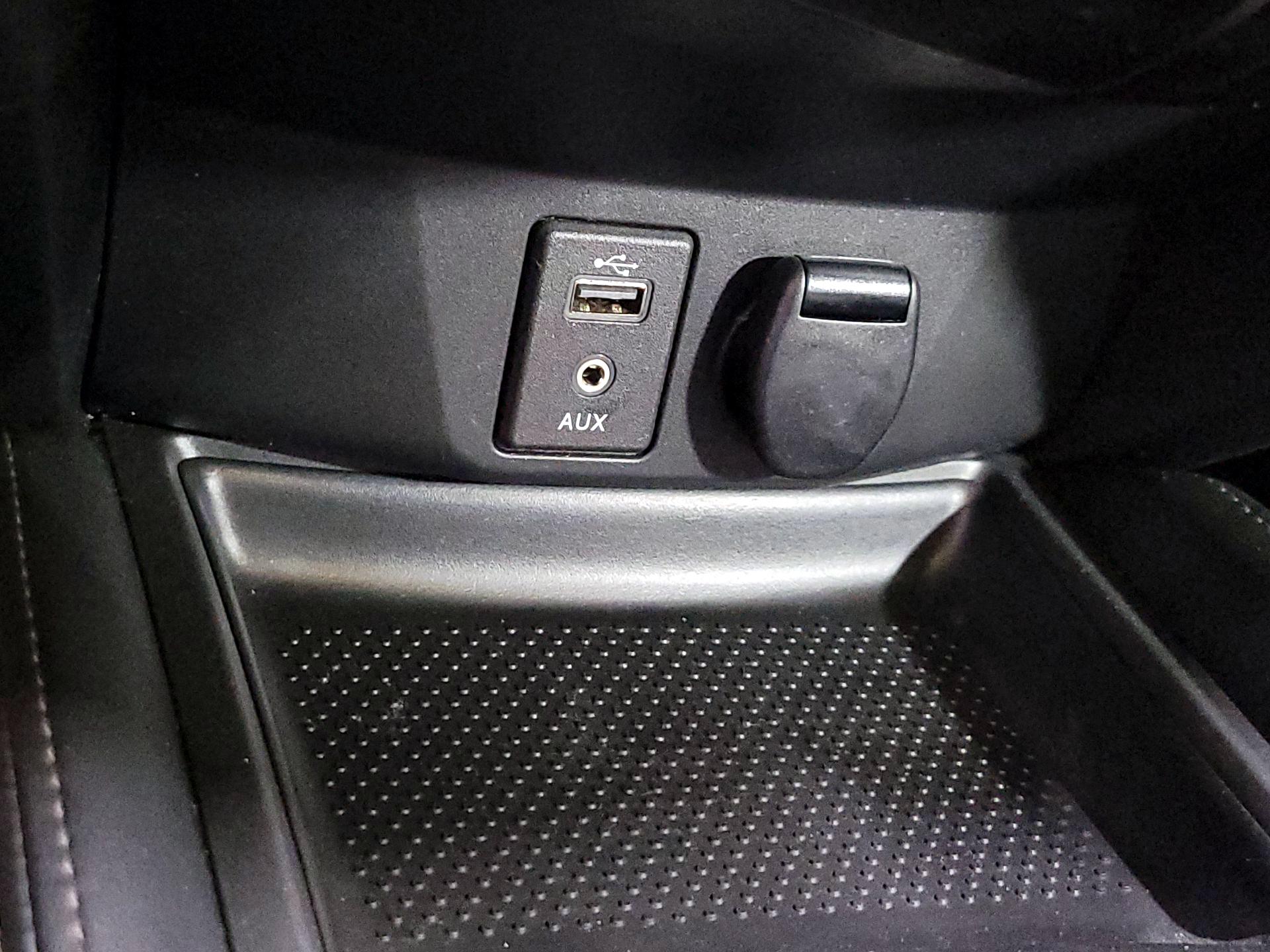 Thumbnail: 2017 Nissan Rogue - 19