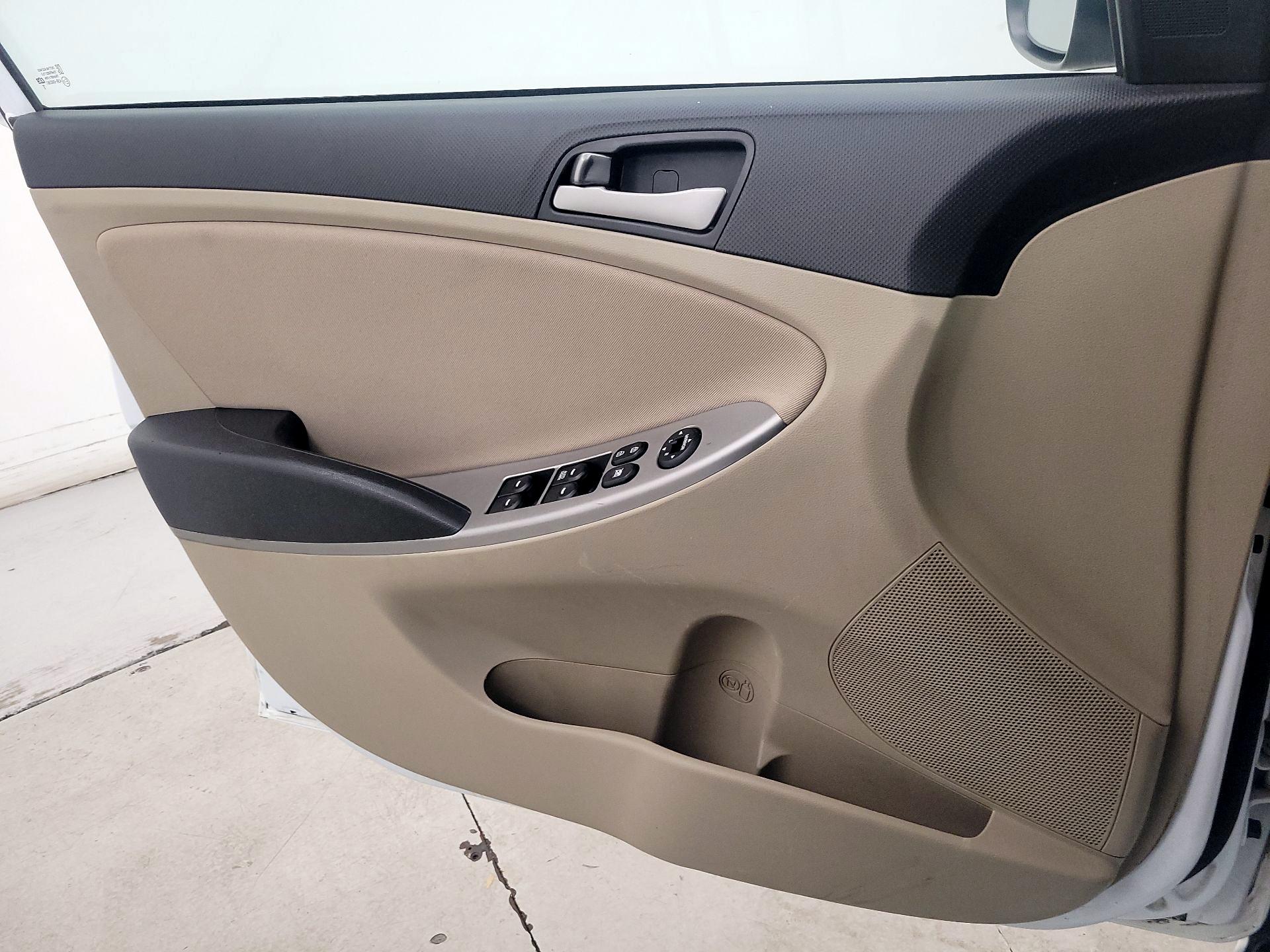Thumbnail: 2017 Hyundai Accent - 12