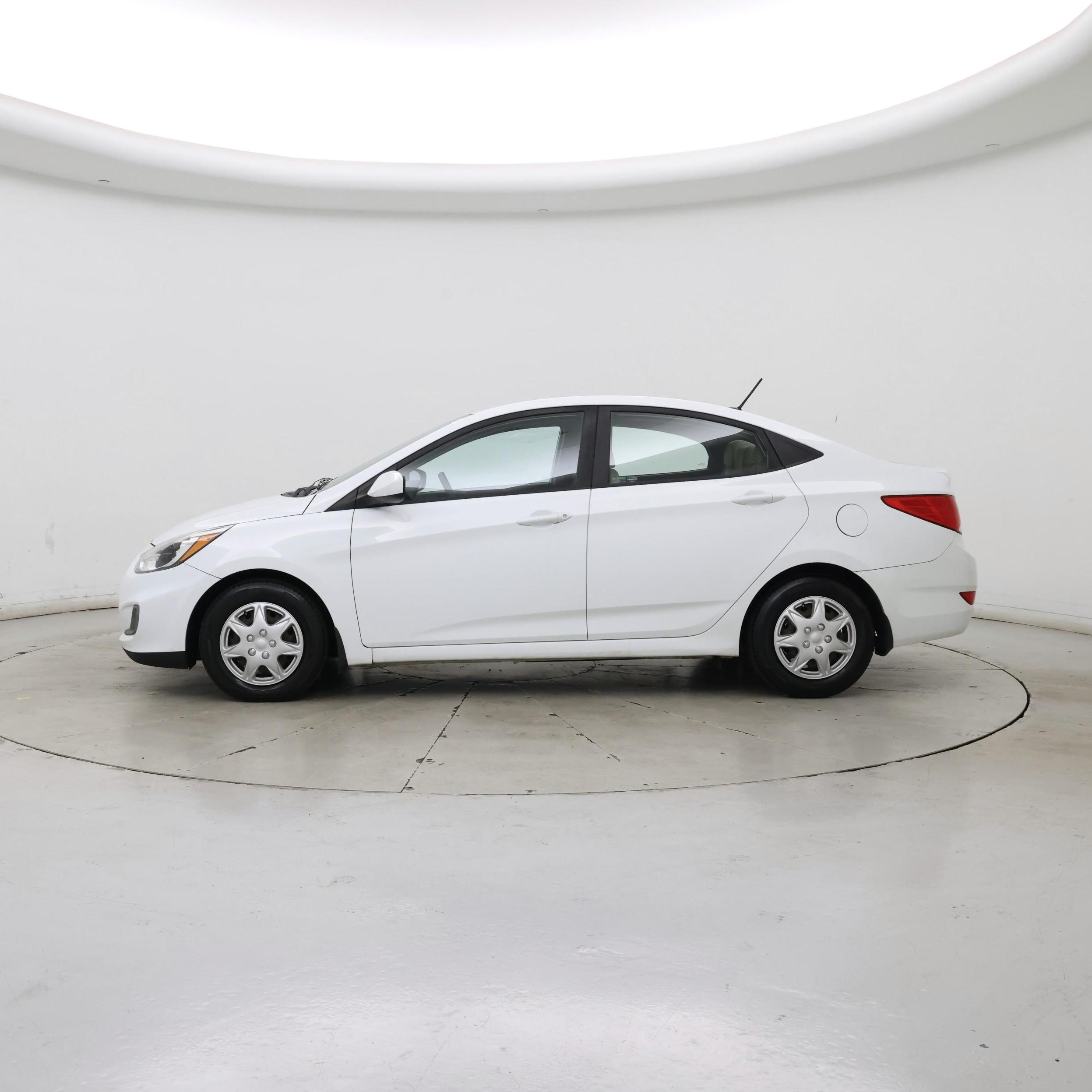 Thumbnail: 2017 Hyundai Accent - 3