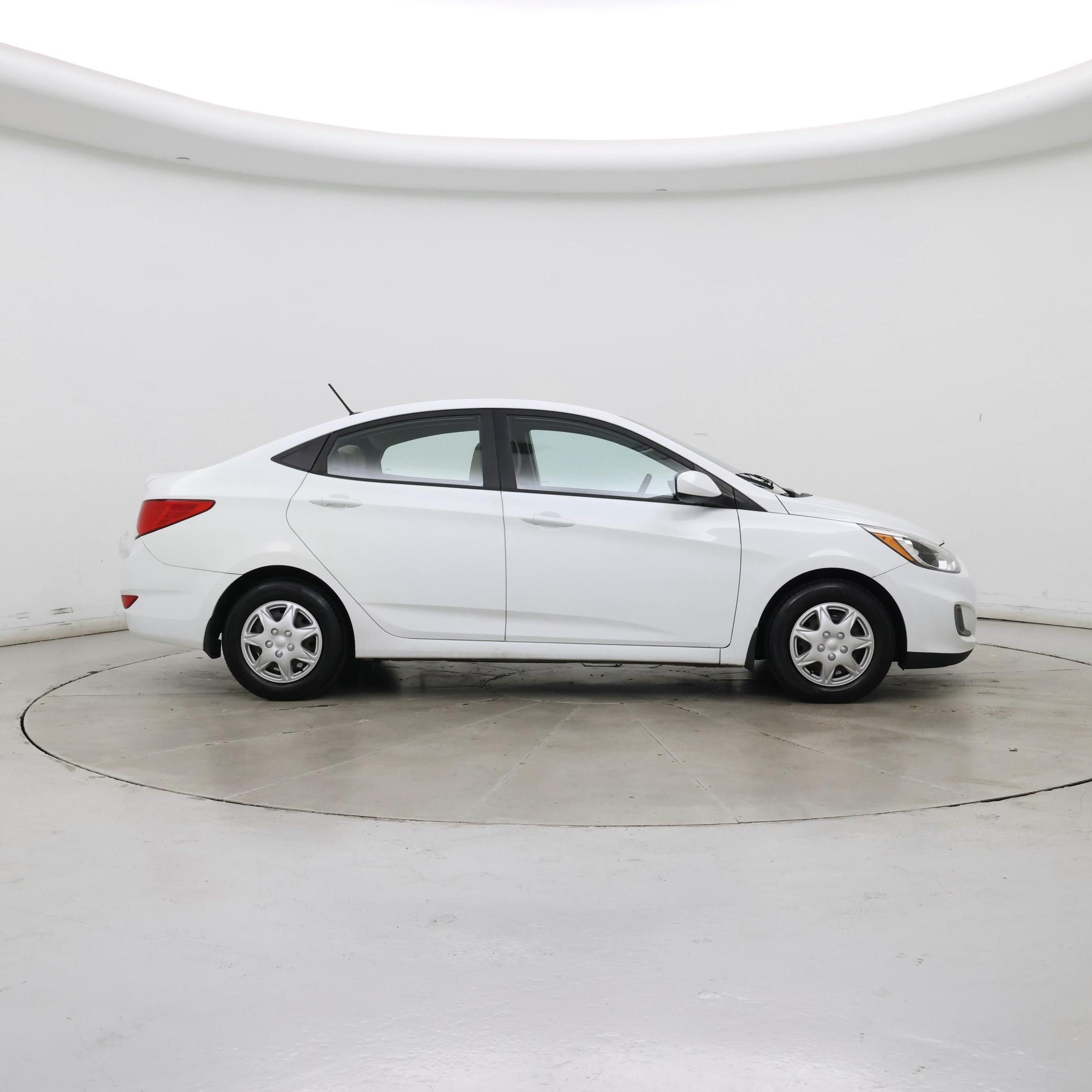 Thumbnail: 2017 Hyundai Accent - 7