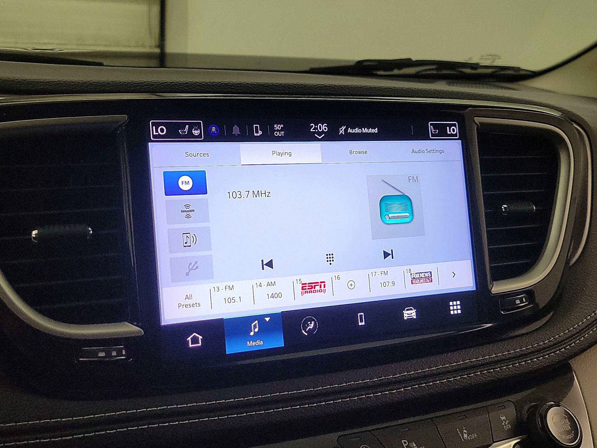 Thumbnail: 2023 Chrysler Pacifica - 15