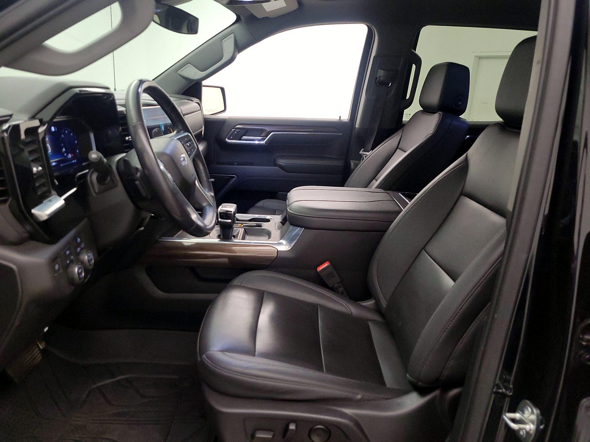 Thumbnail: 2023 Chevrolet Silverado 1500 - 11