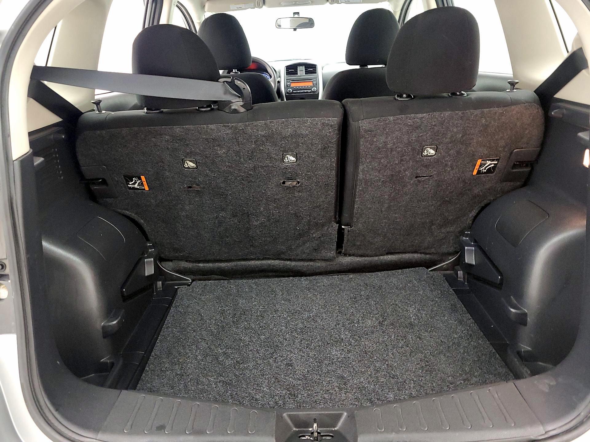 Thumbnail: 2015 Nissan Versa Note - 18