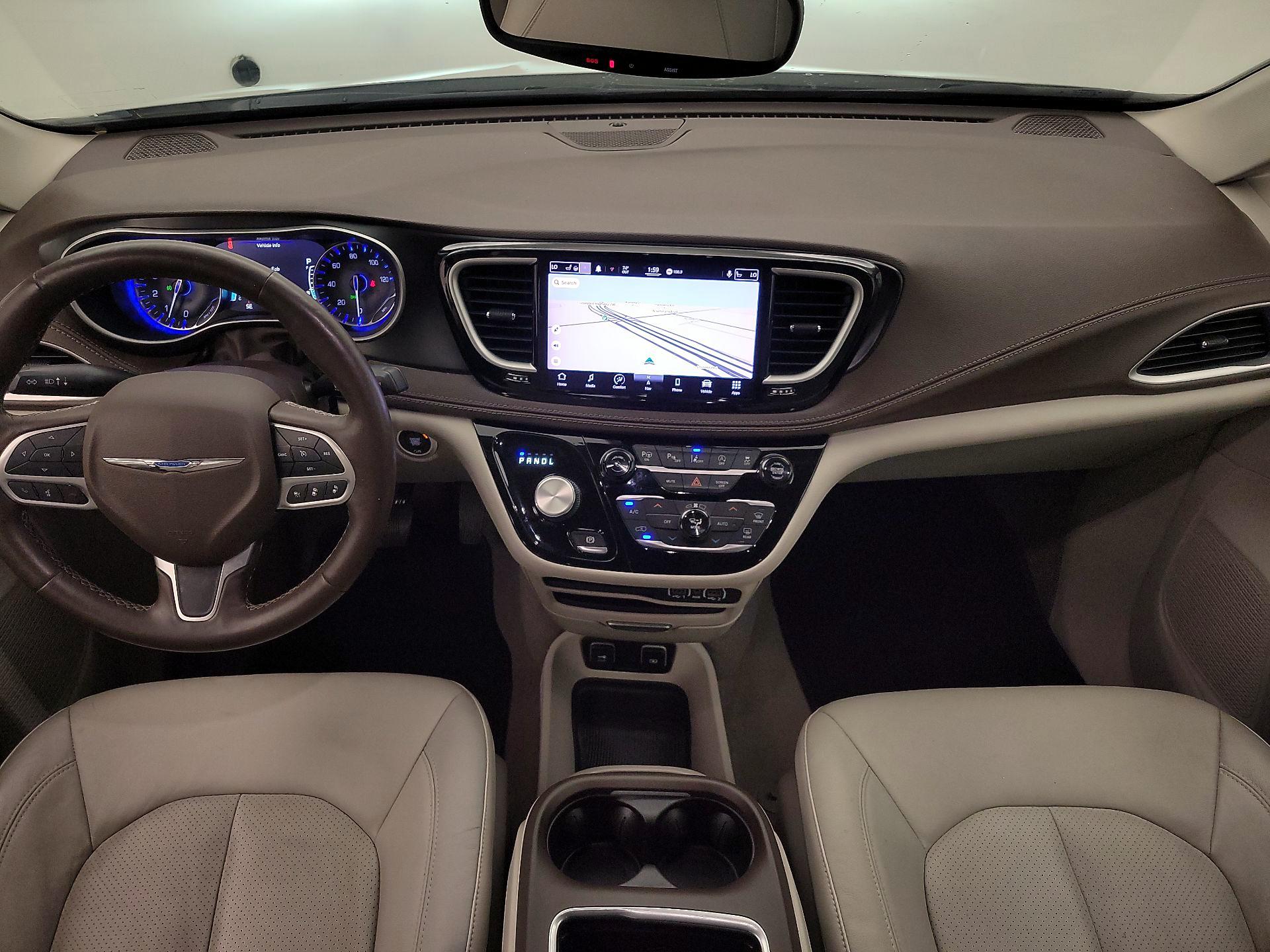 Thumbnail: 2021 Chrysler Pacifica - 9