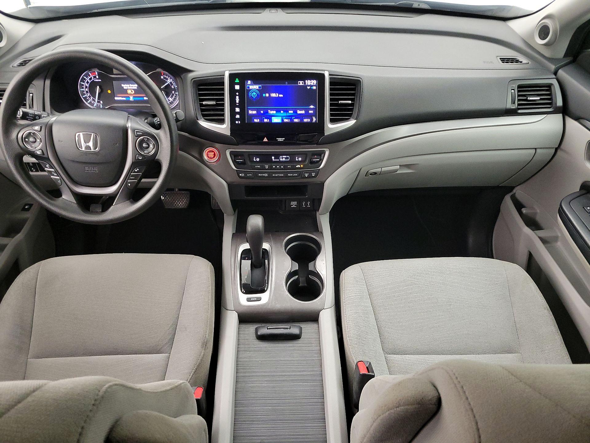 Thumbnail: 2016 Honda Pilot - 9
