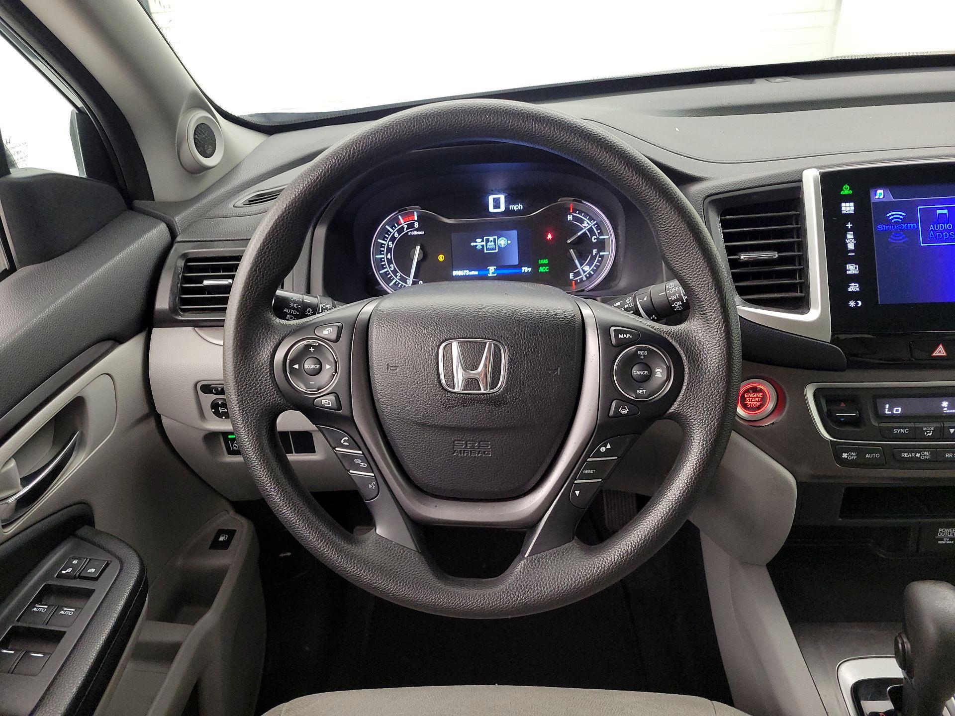 Thumbnail: 2016 Honda Pilot - 10