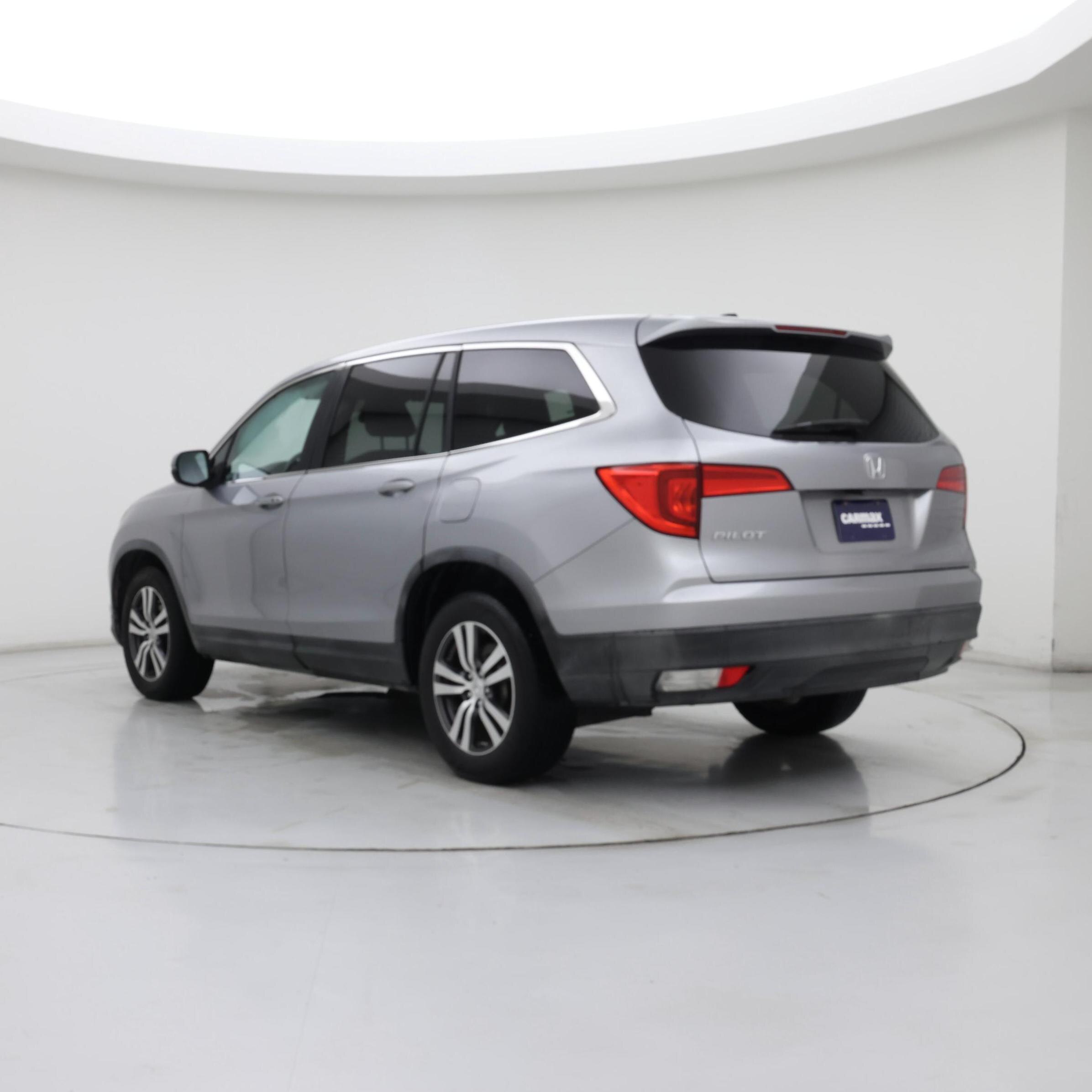 Thumbnail: 2016 Honda Pilot - 2