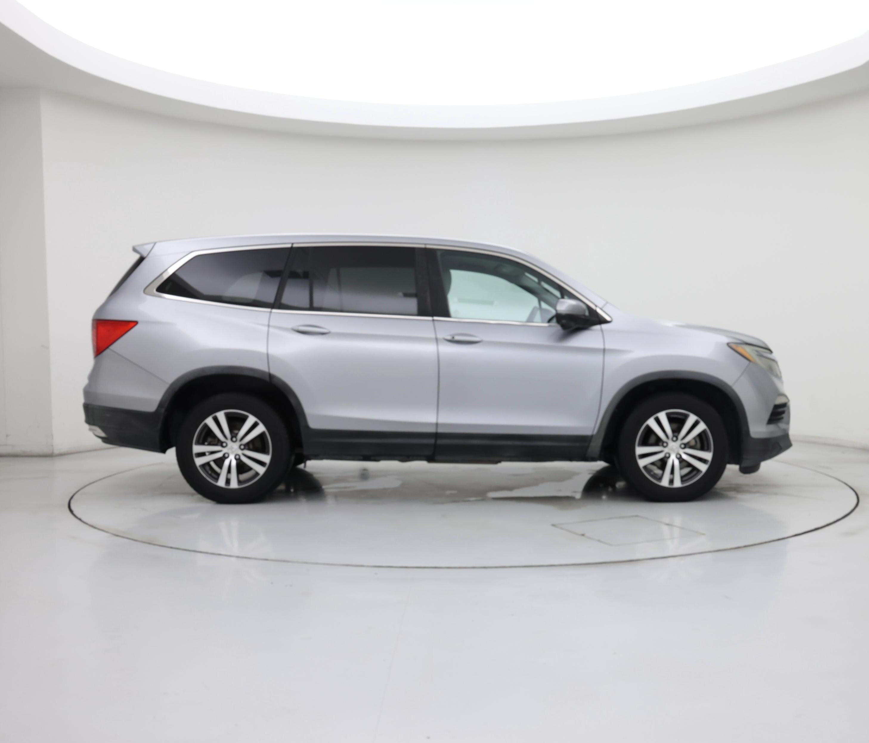 Thumbnail: 2016 Honda Pilot - 7