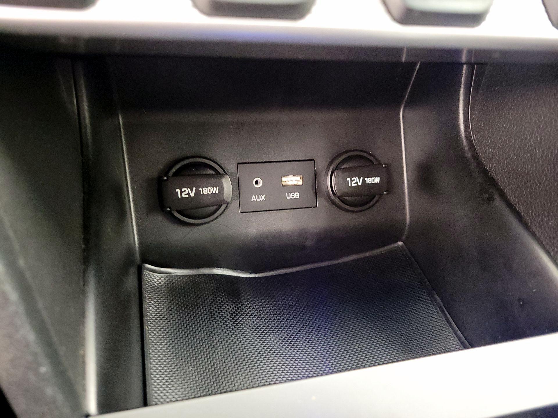 Thumbnail: 2020 Hyundai Elantra - 18