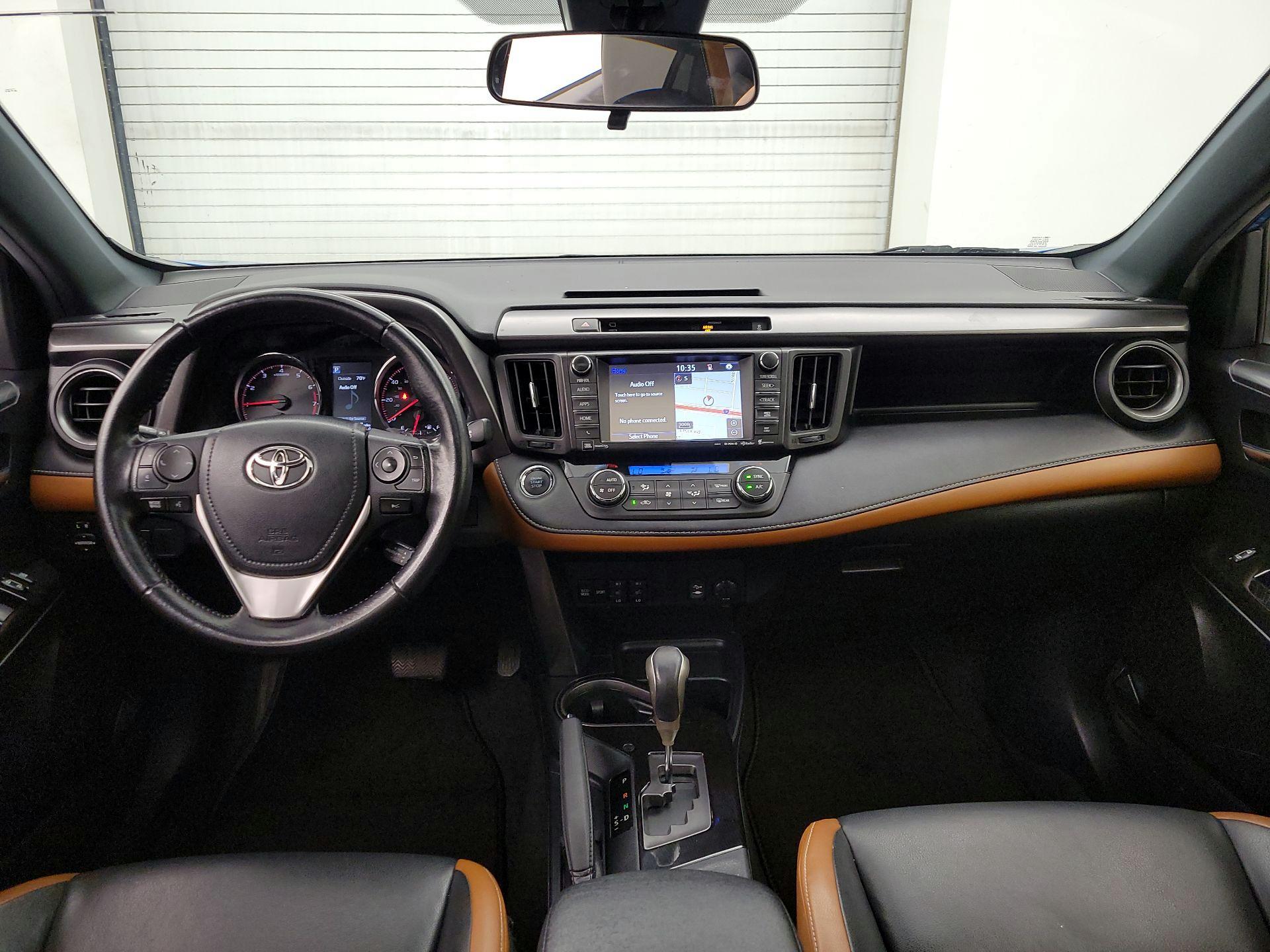 Thumbnail: 2016 Toyota RAV4 - 9
