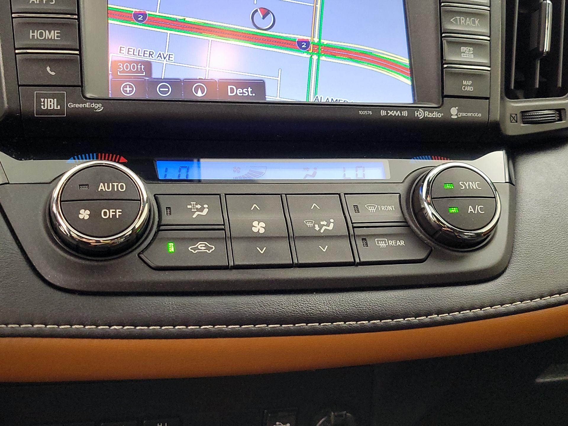Thumbnail: 2016 Toyota RAV4 - 17