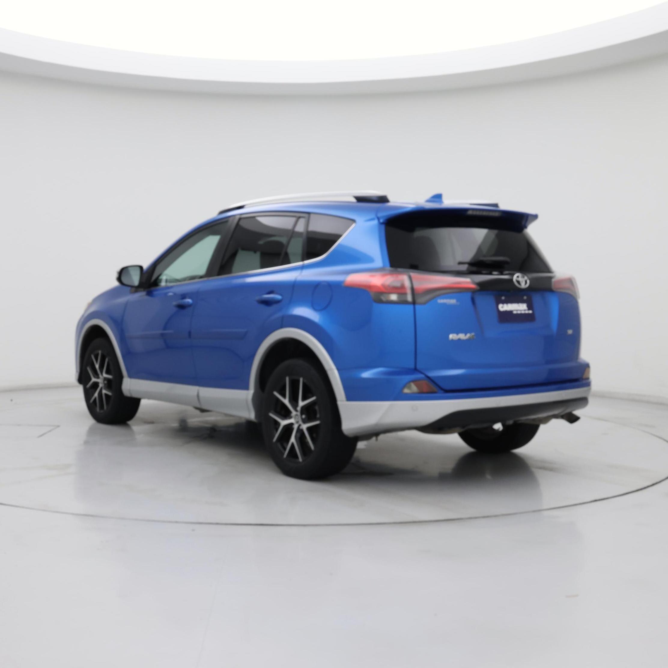 Thumbnail: 2016 Toyota RAV4 - 2