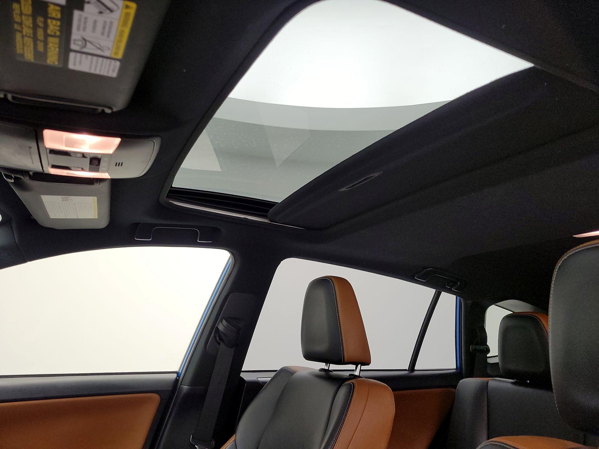 Thumbnail: 2016 Toyota RAV4 - 20