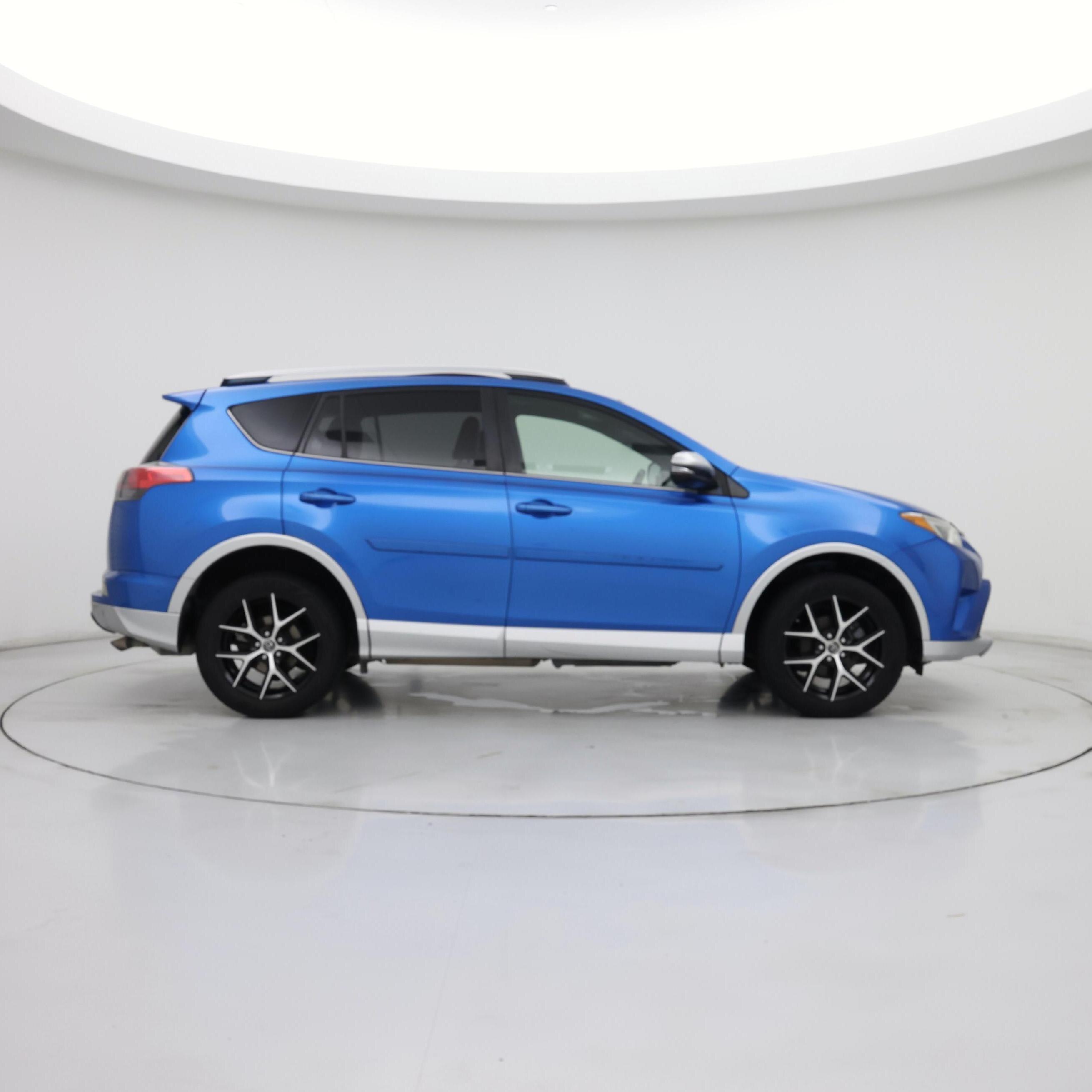 Thumbnail: 2016 Toyota RAV4 - 7