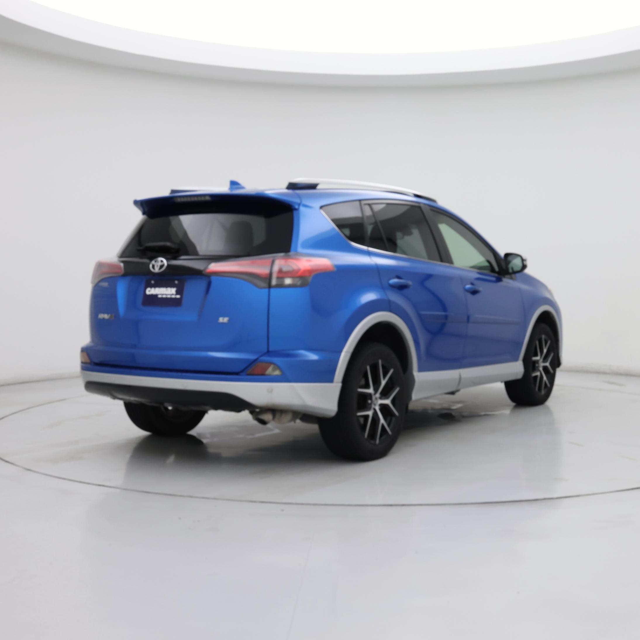 Thumbnail: 2016 Toyota RAV4 - 8