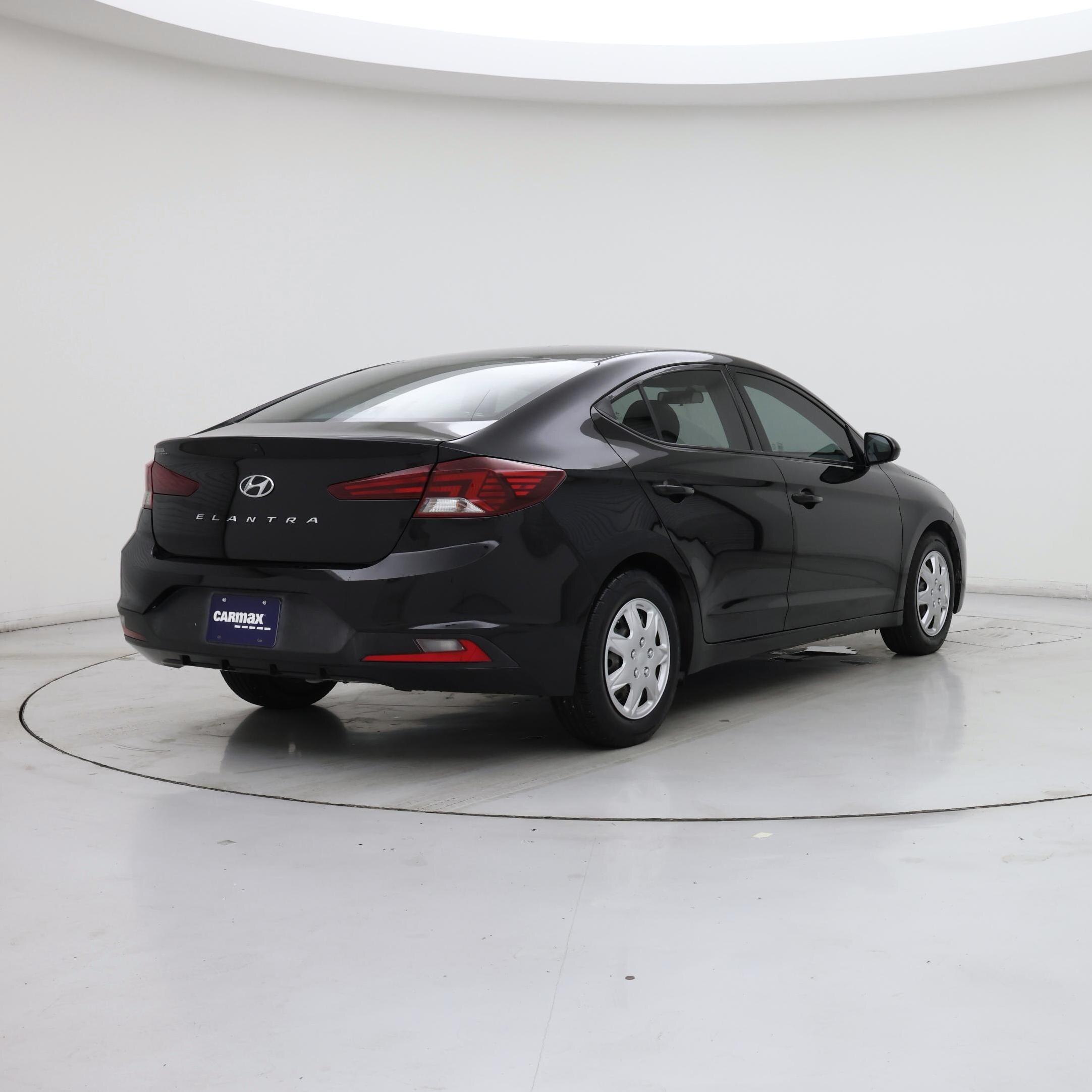 Thumbnail: 2019 Hyundai Elantra - 8