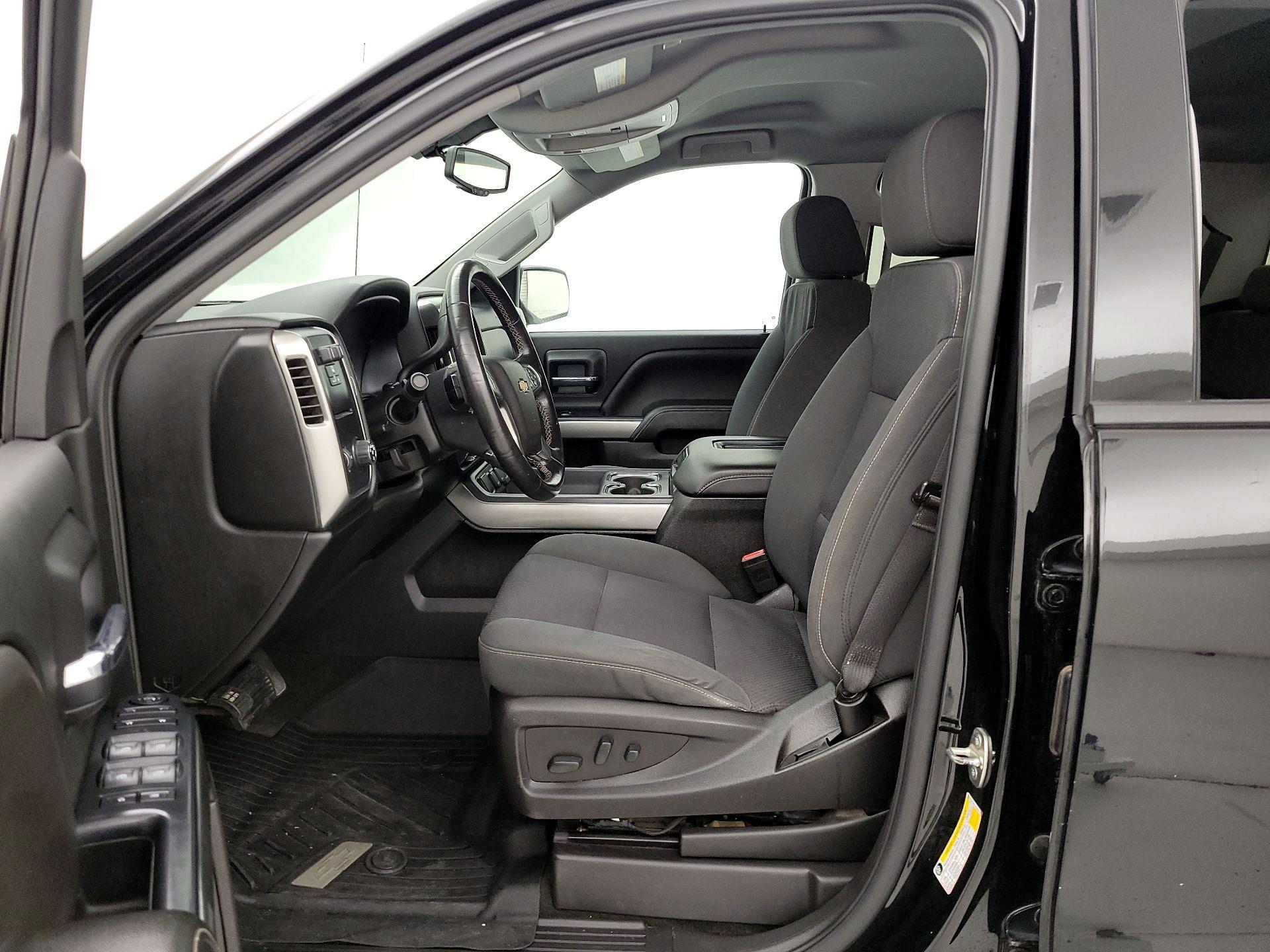 Thumbnail: 2018 Chevrolet Silverado 1500 - 11