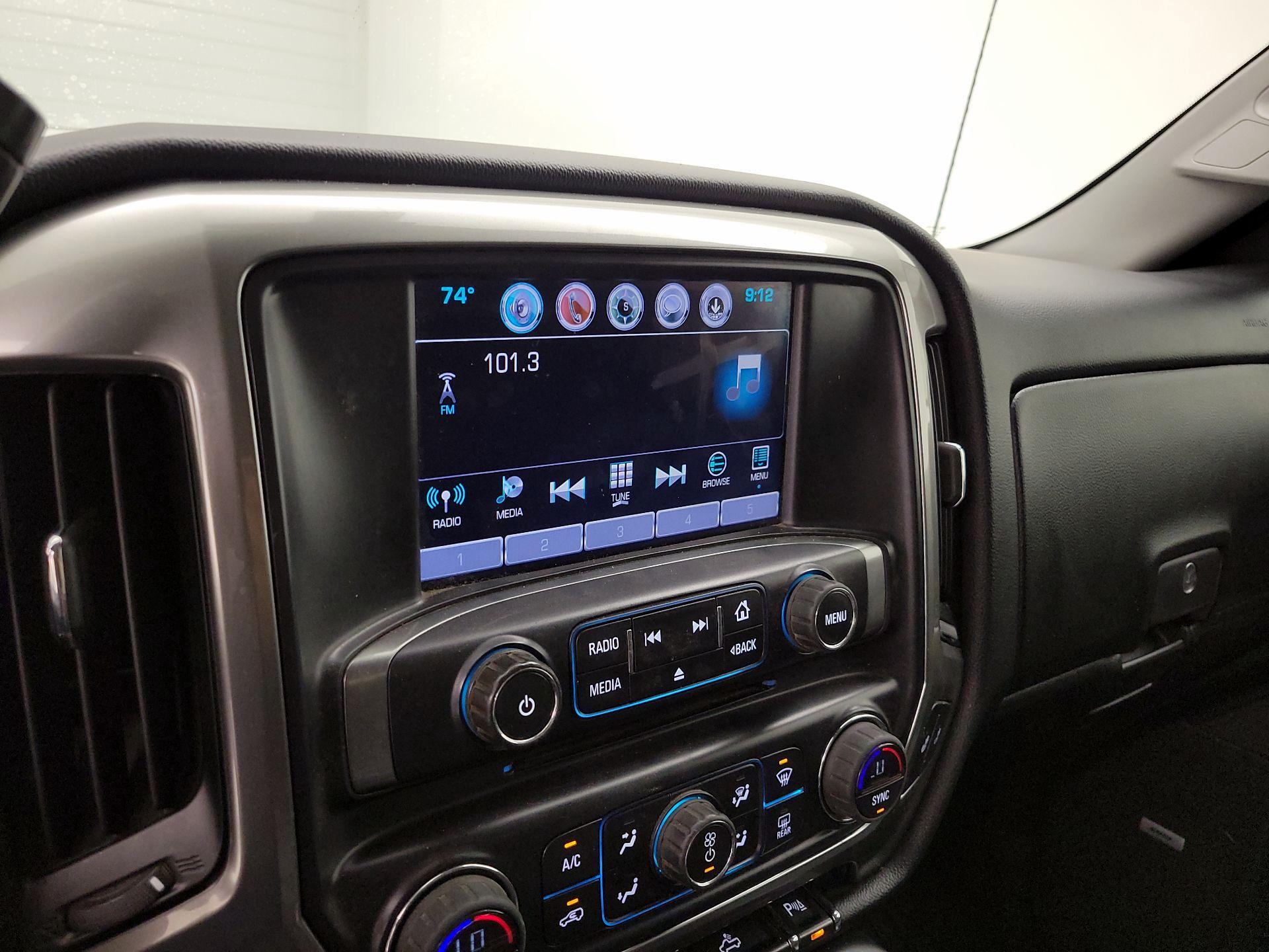 Thumbnail: 2018 Chevrolet Silverado 1500 - 16