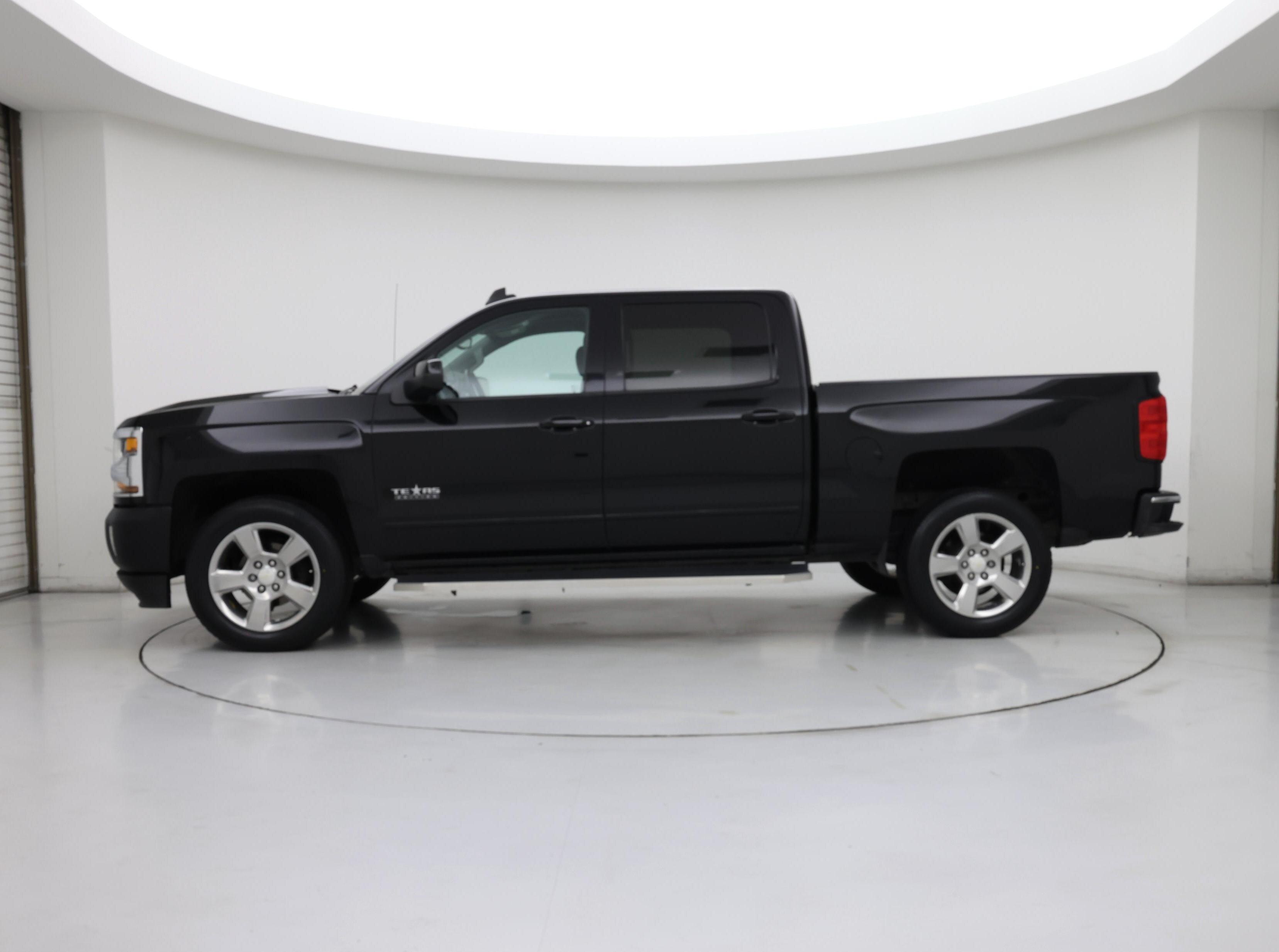 Thumbnail: 2018 Chevrolet Silverado 1500 - 3
