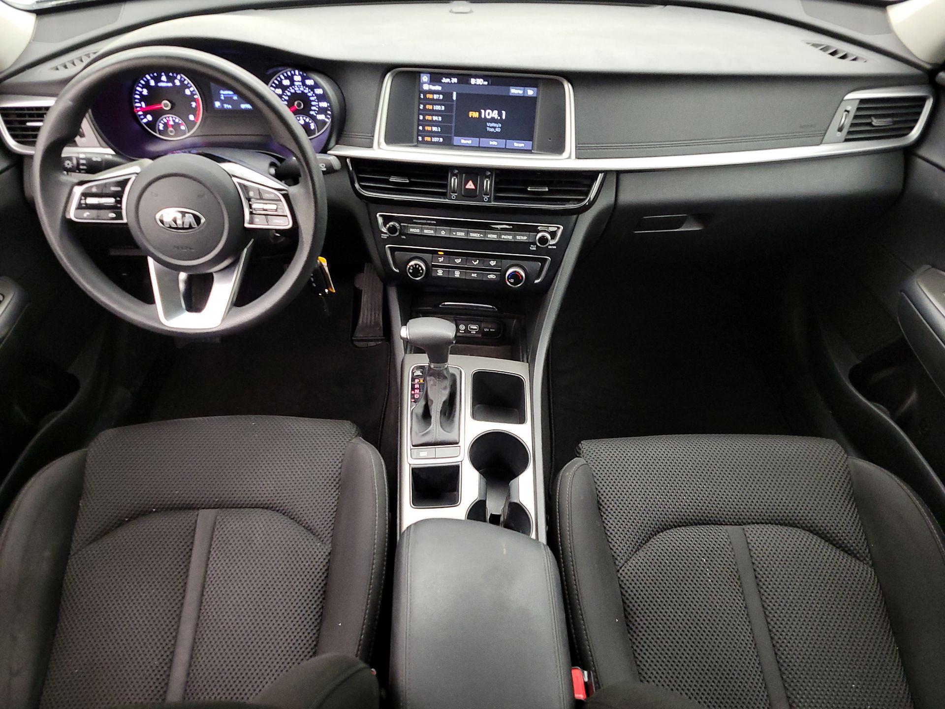 Thumbnail: 2019 Kia Optima - 9