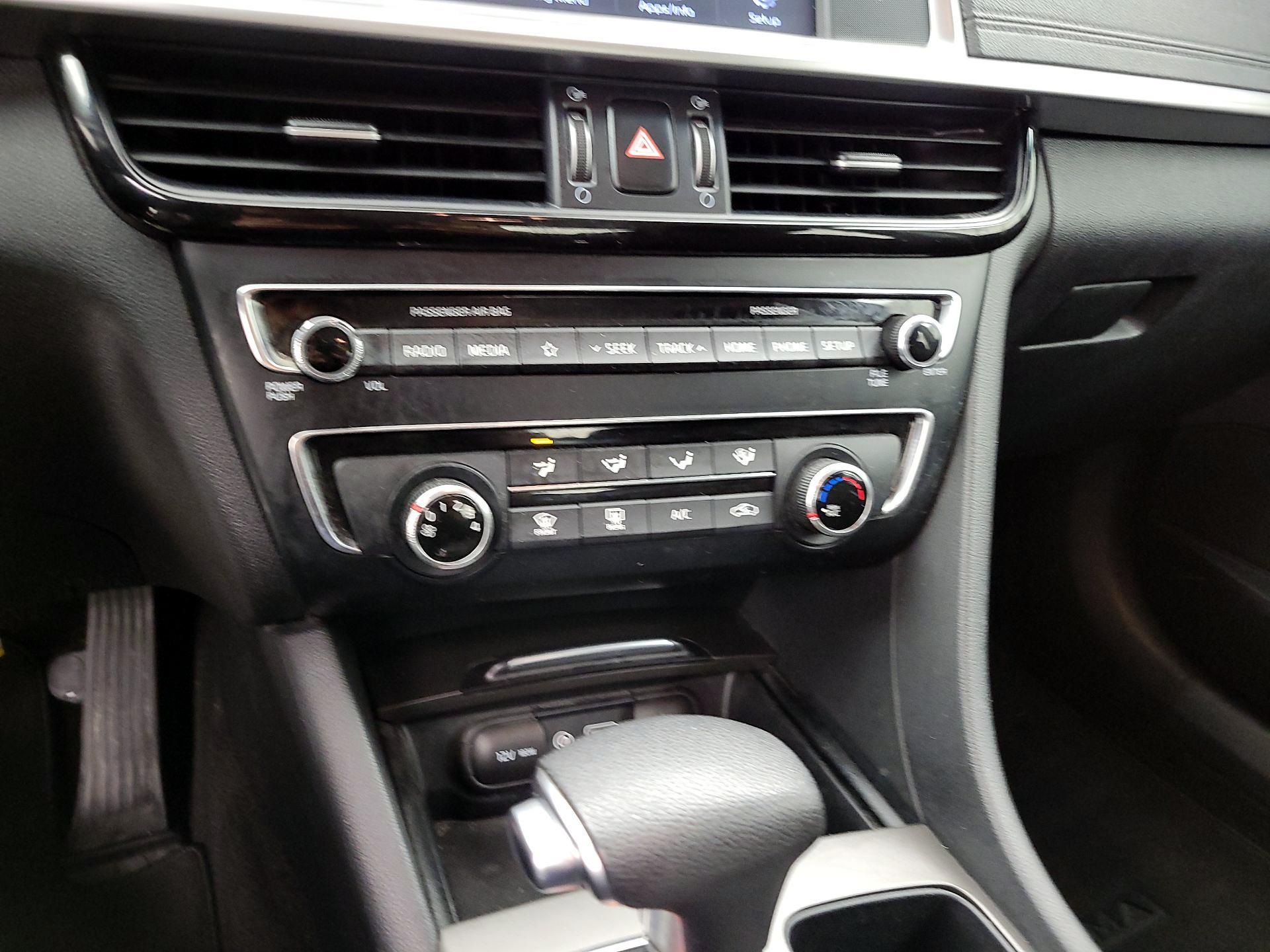 Thumbnail: 2019 Kia Optima - 16
