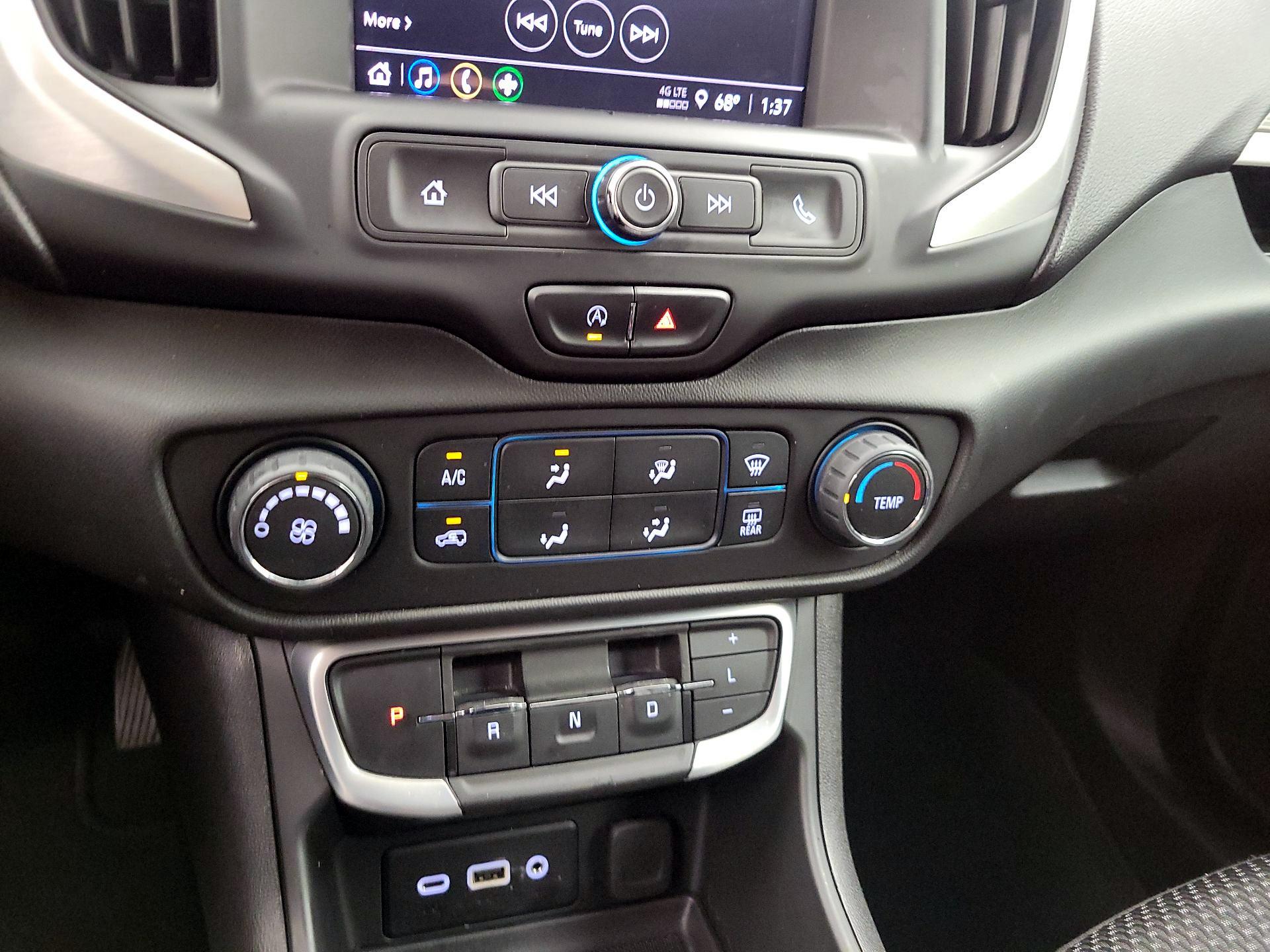 Thumbnail: 2022 GMC Terrain - 17