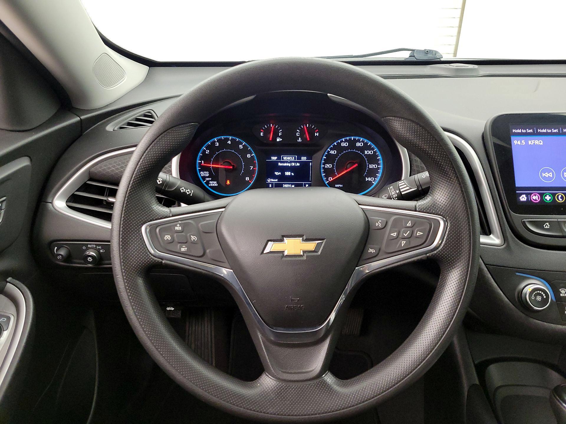 Thumbnail: 2020 Chevrolet Malibu - 10