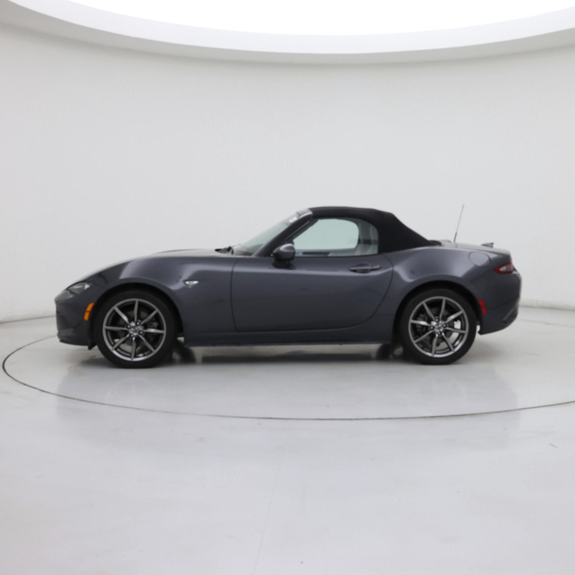 Thumbnail: 2016 Mazda MX-5 Miata - 3