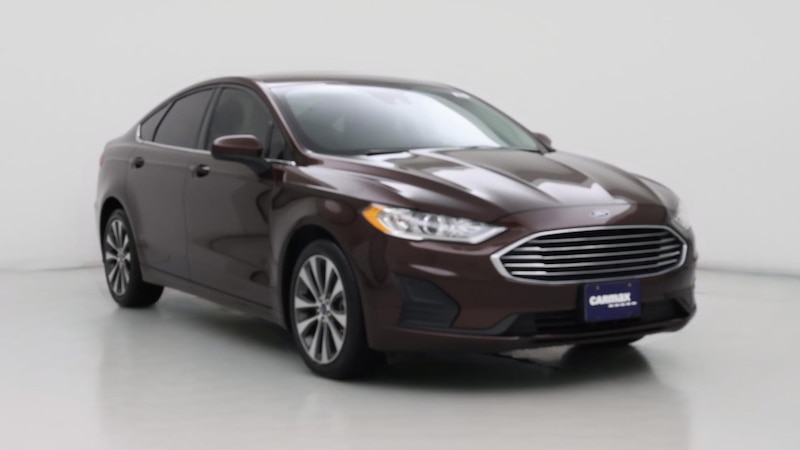 2019 Ford Fusion SE Hero Image