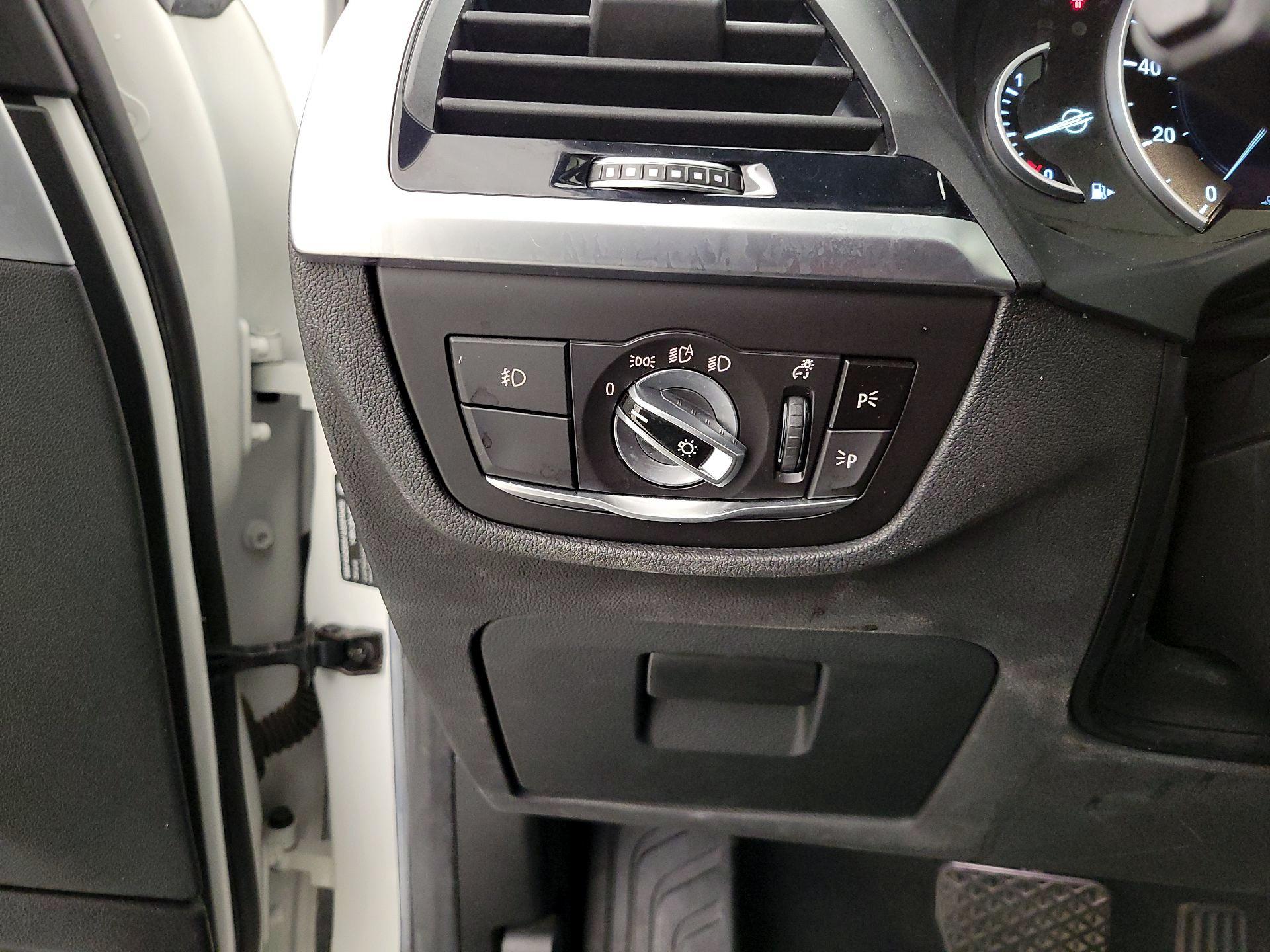 Thumbnail: 2019 BMW X3 - 13