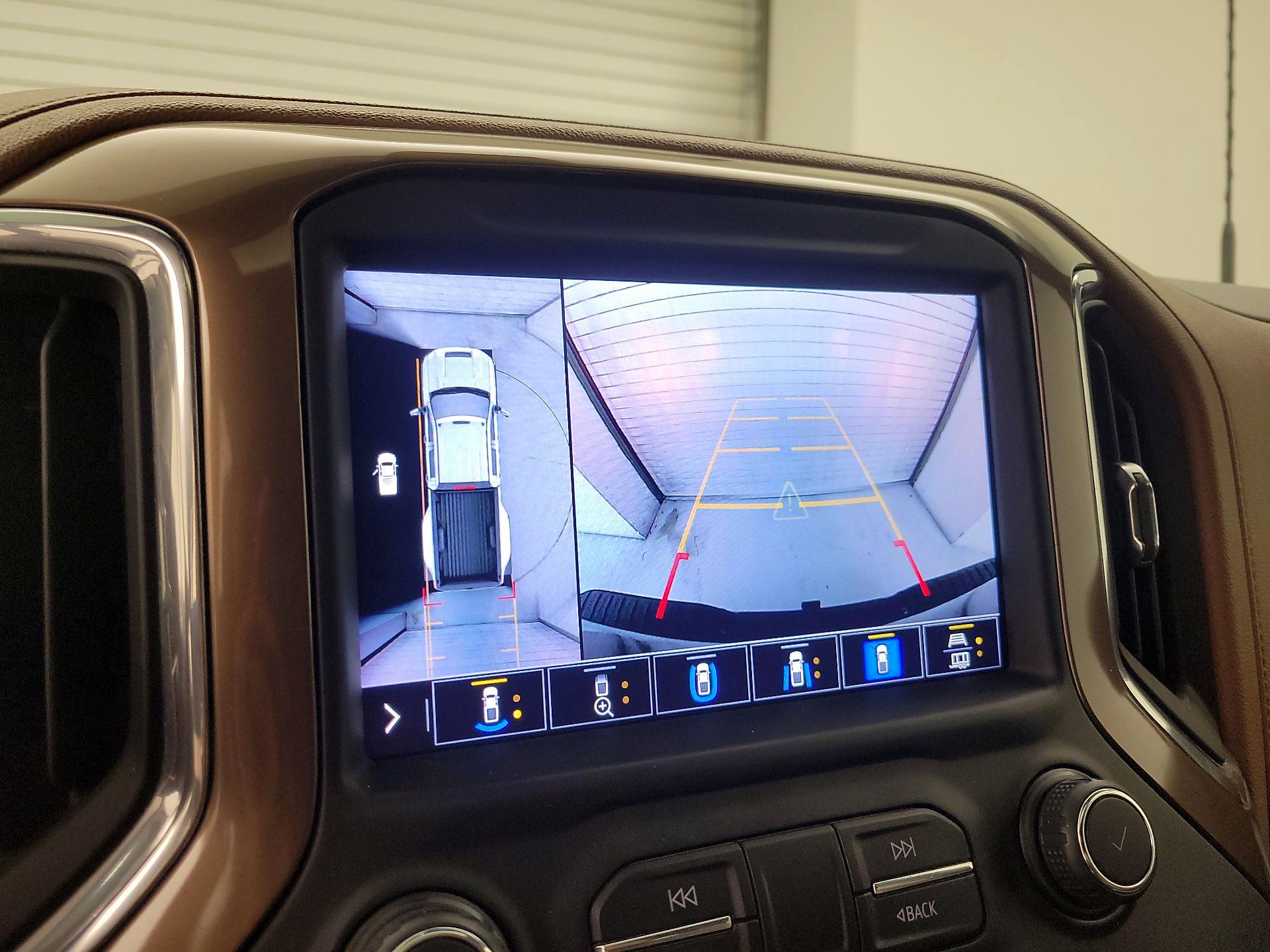 Thumbnail: 2021 Chevrolet Silverado 3500 - 15