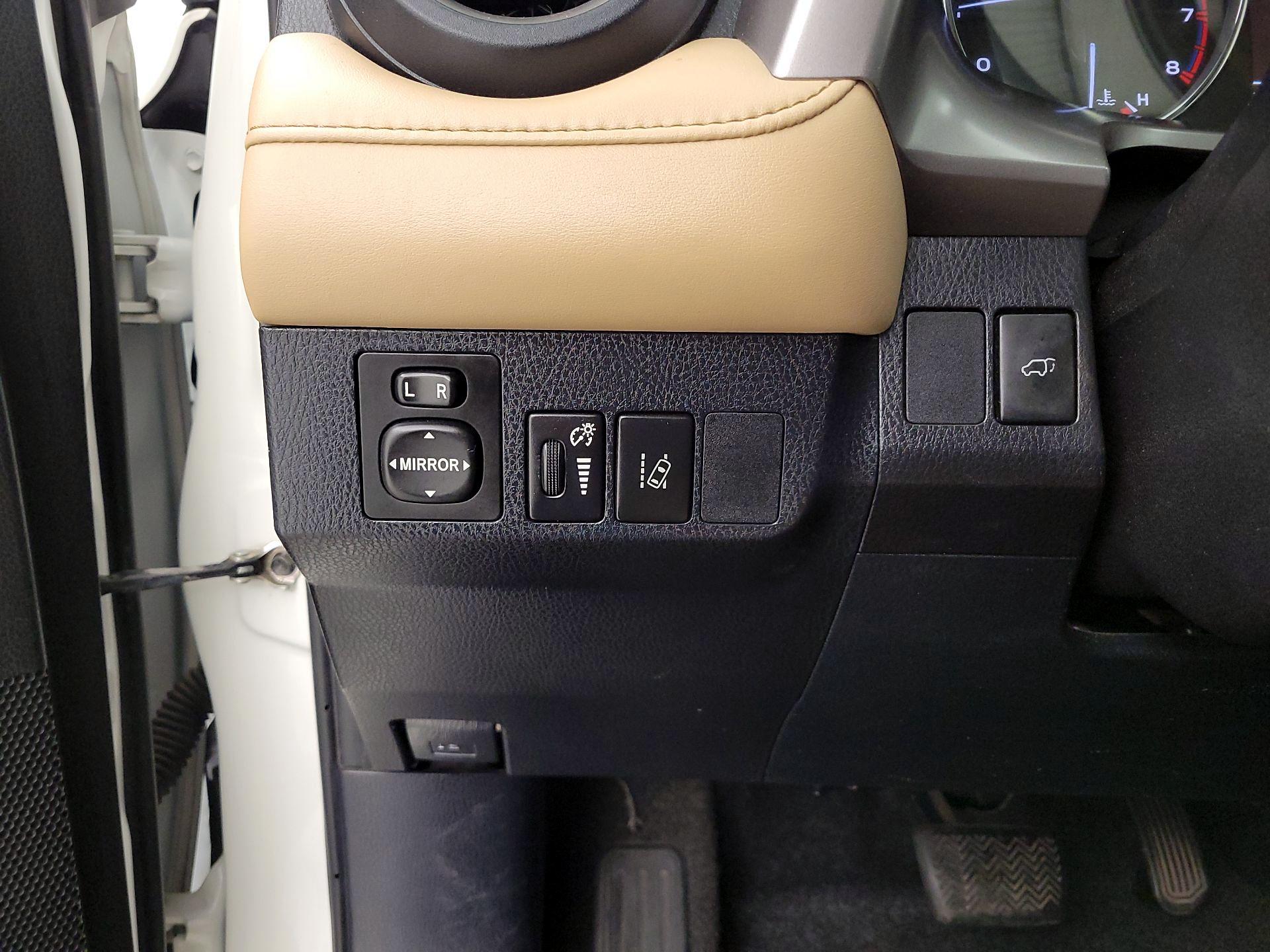 Thumbnail: 2017 Toyota RAV4 - 13