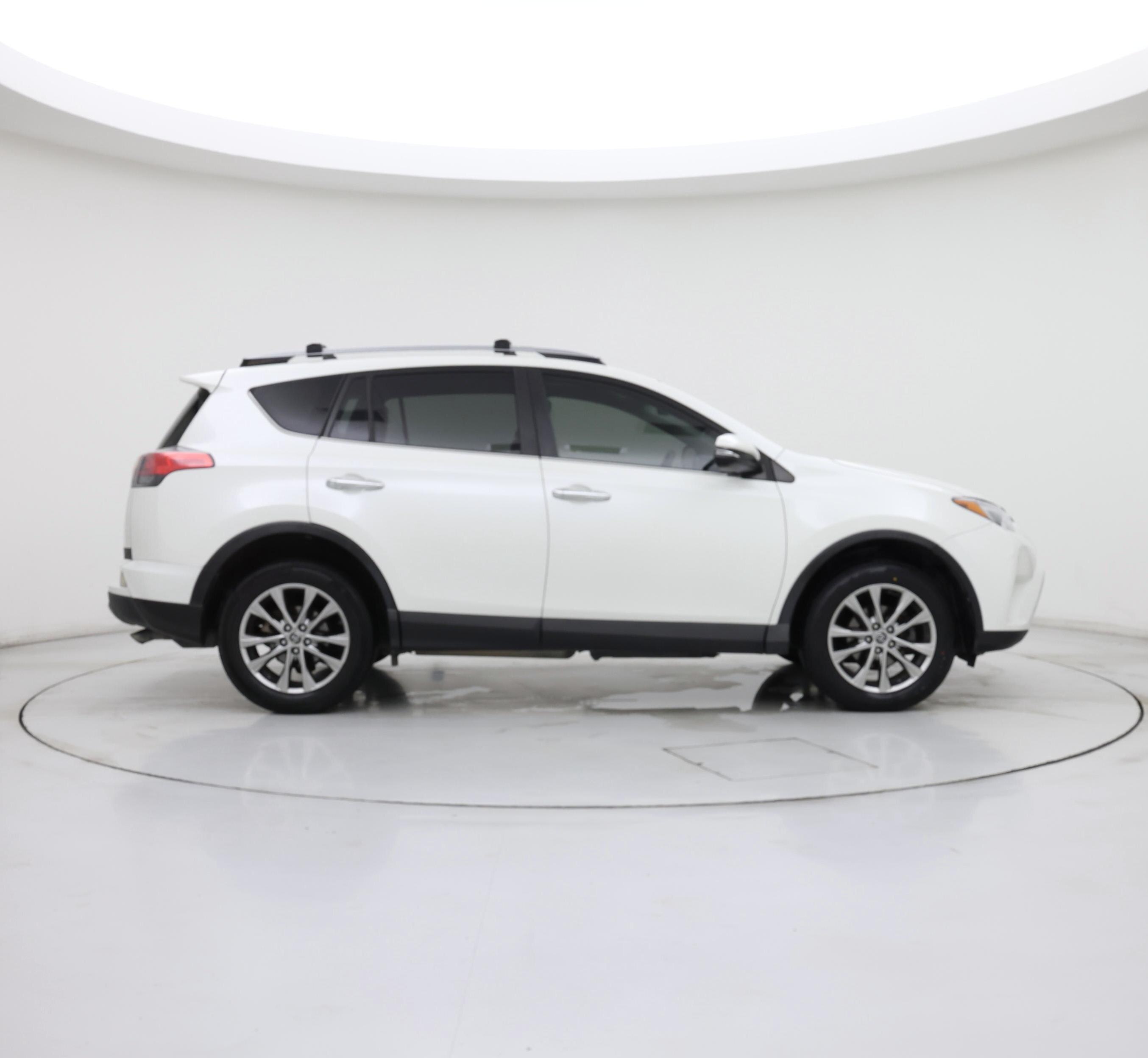 Thumbnail: 2017 Toyota RAV4 - 7