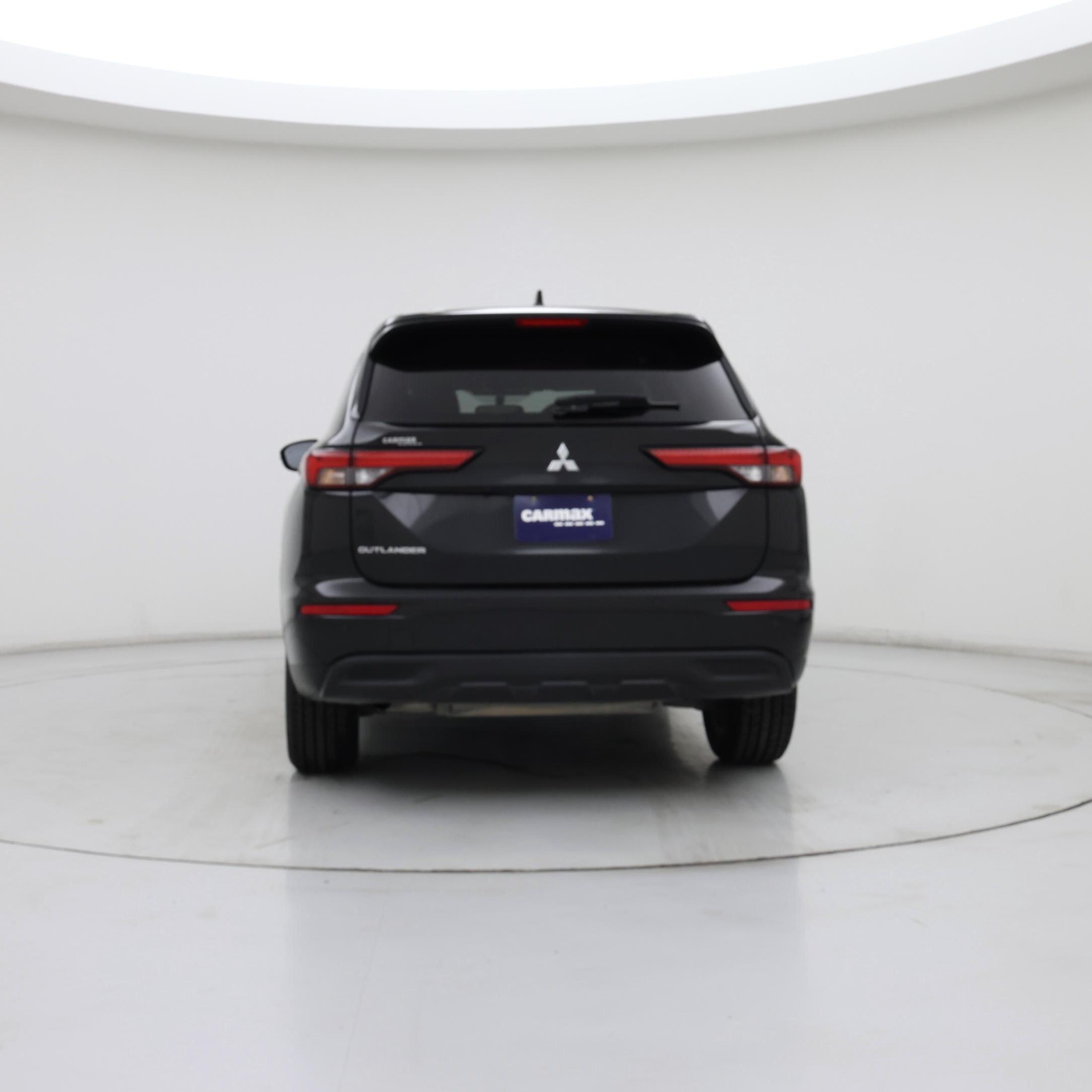 Thumbnail: 2023 Mitsubishi Outlander - 6