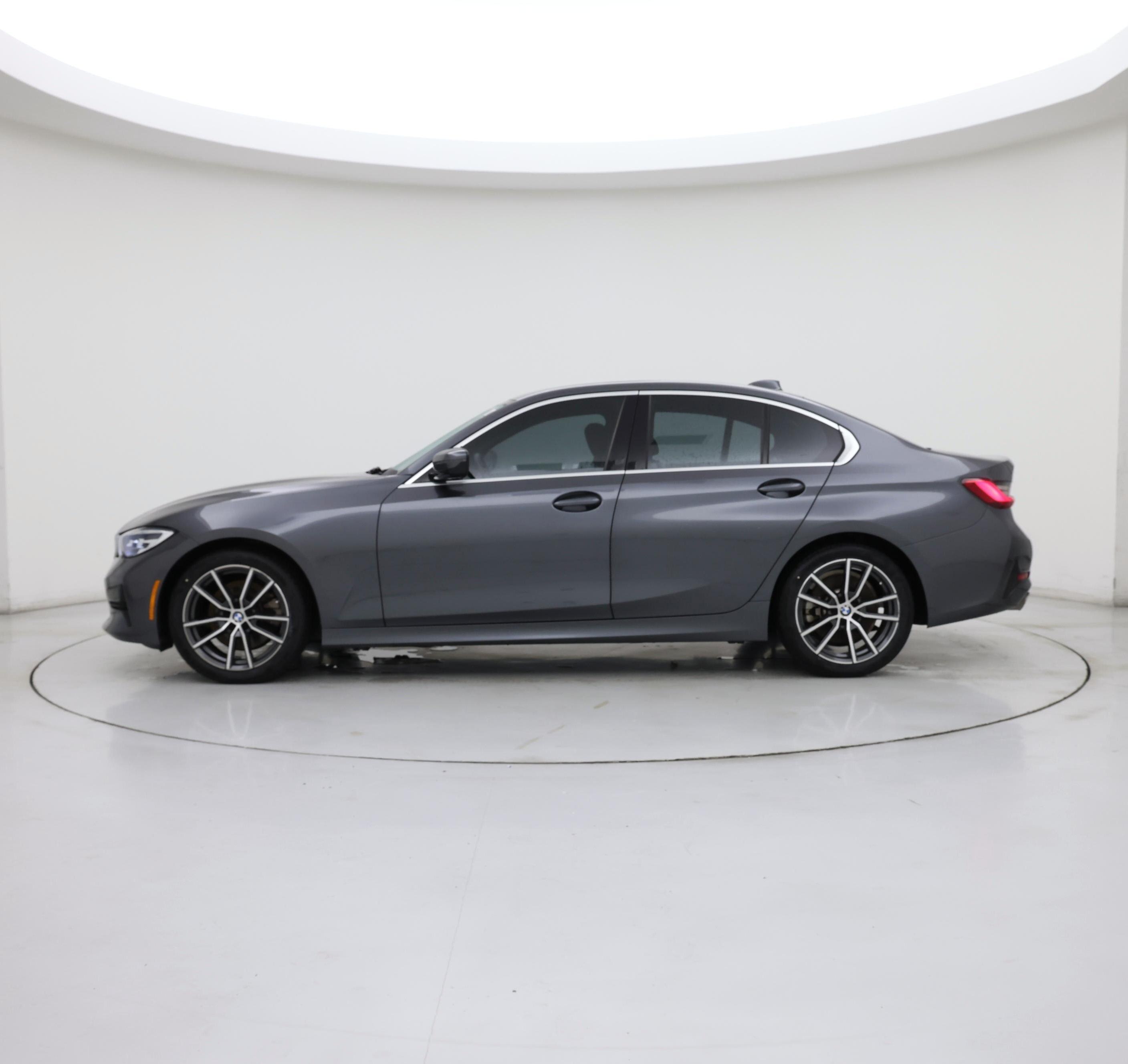 Thumbnail: 2020 BMW 3 Series - 3