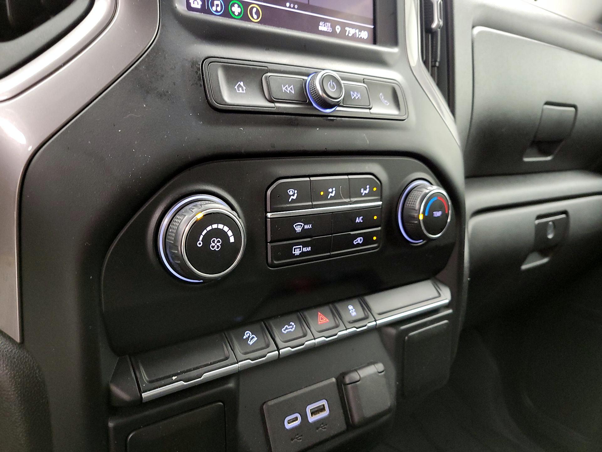 Thumbnail: 2021 Chevrolet Silverado 1500 - 17
