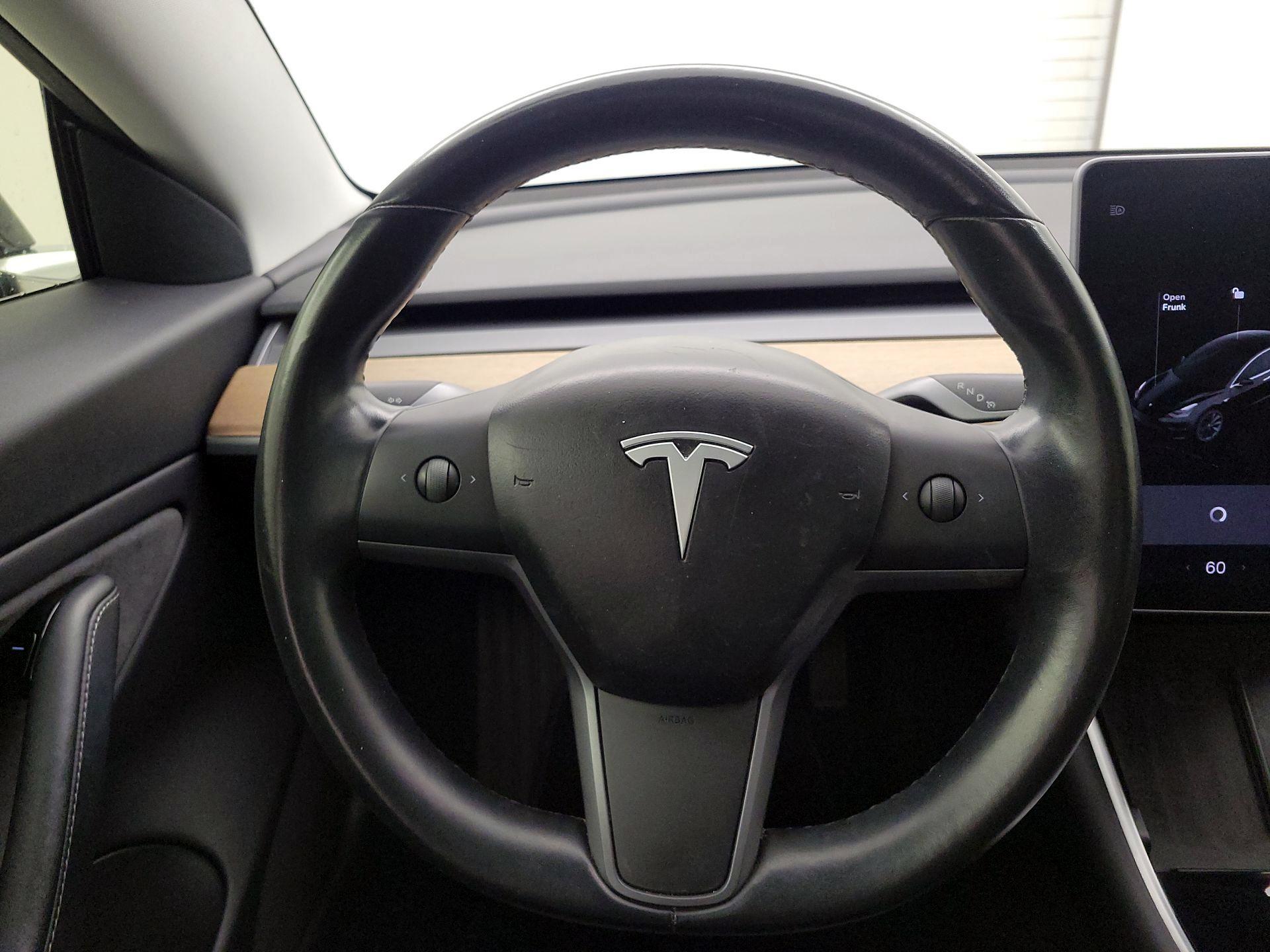 Thumbnail: 2018 Tesla Model 3 - 10