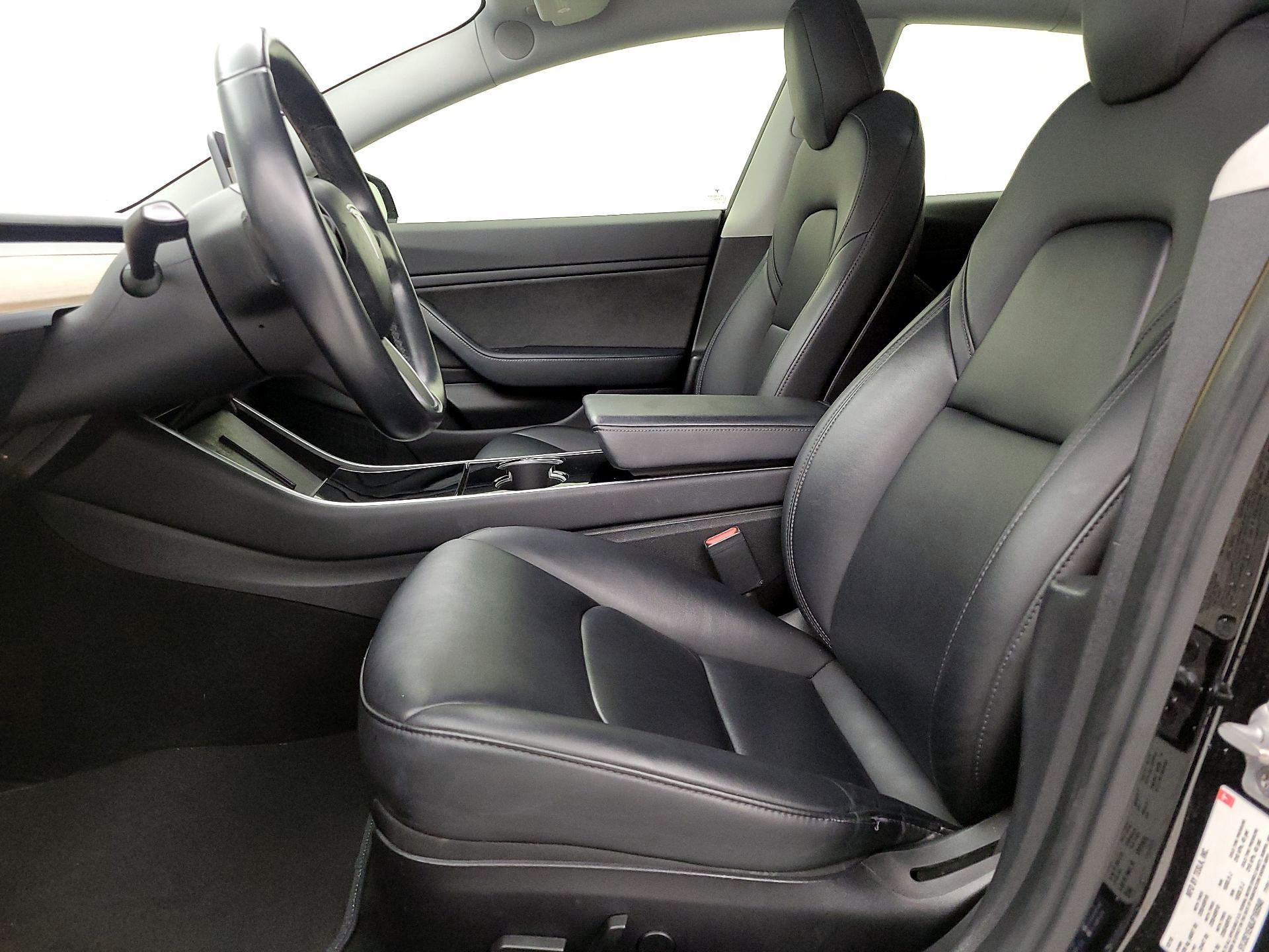Thumbnail: 2018 Tesla Model 3 - 11