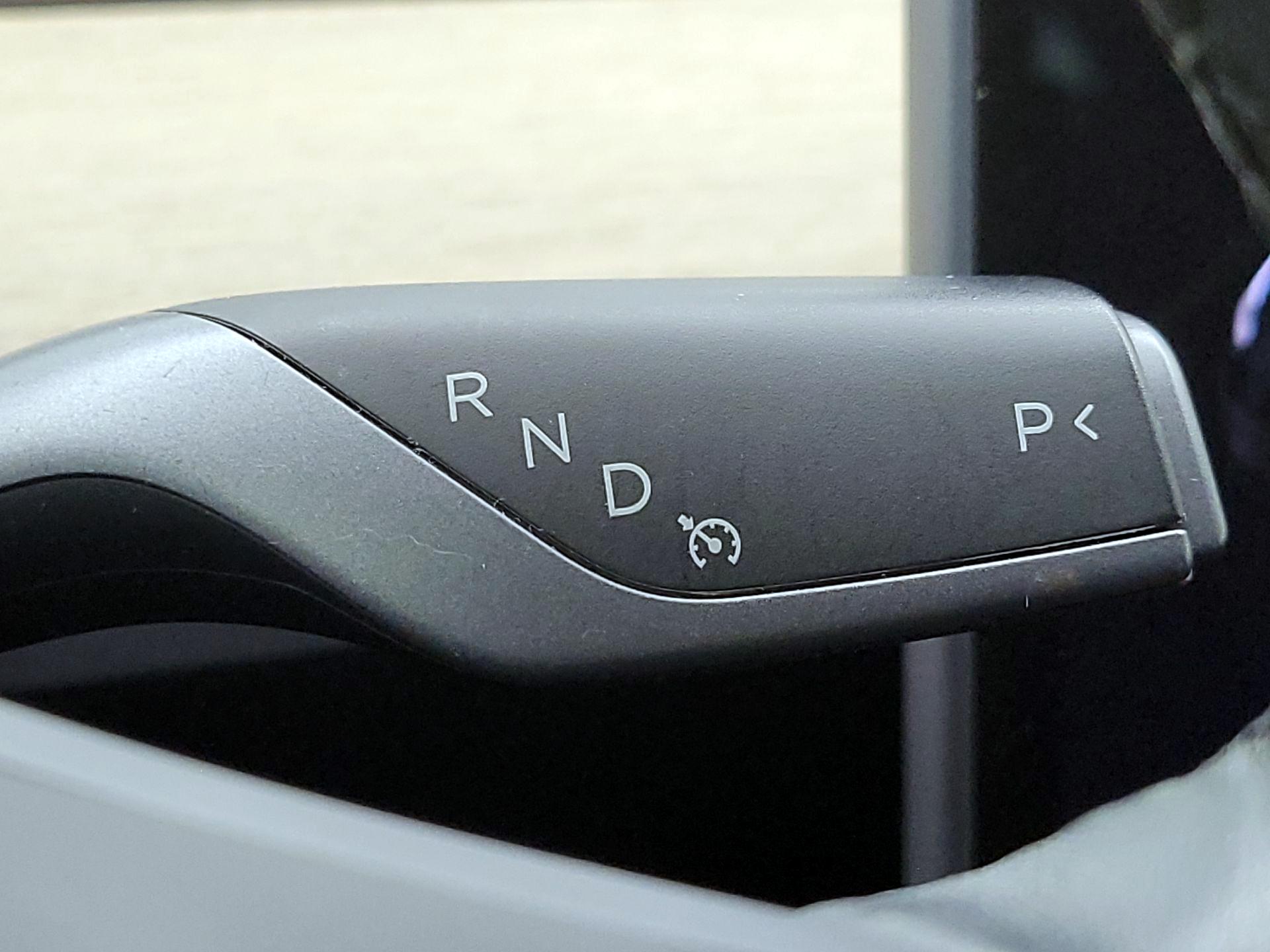 Thumbnail: 2018 Tesla Model 3 - 17