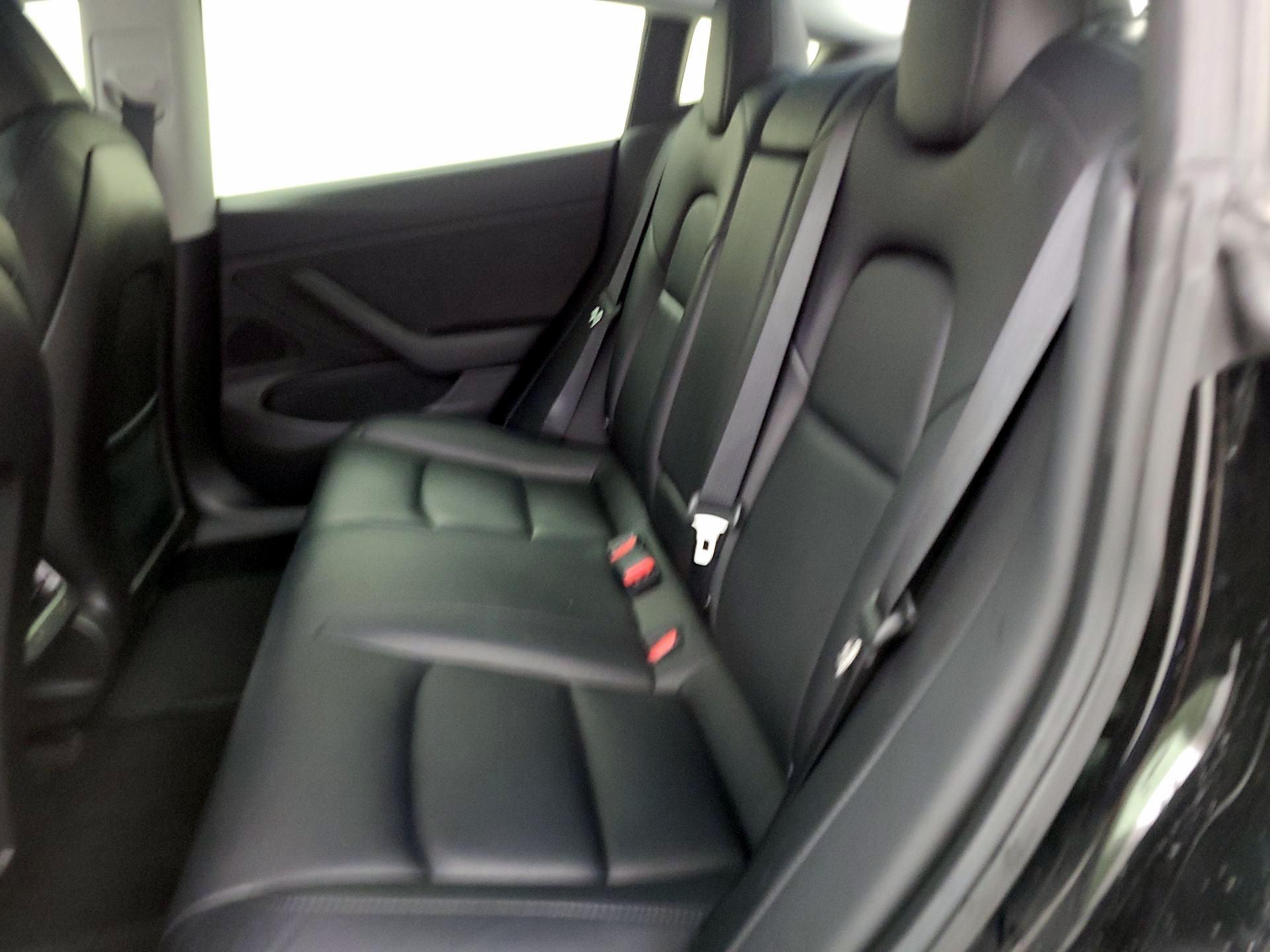 Thumbnail: 2018 Tesla Model 3 - 19