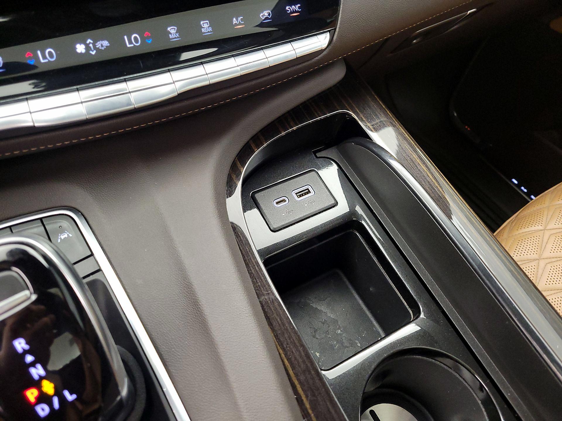 Thumbnail: 2021 Cadillac Escalade - 19